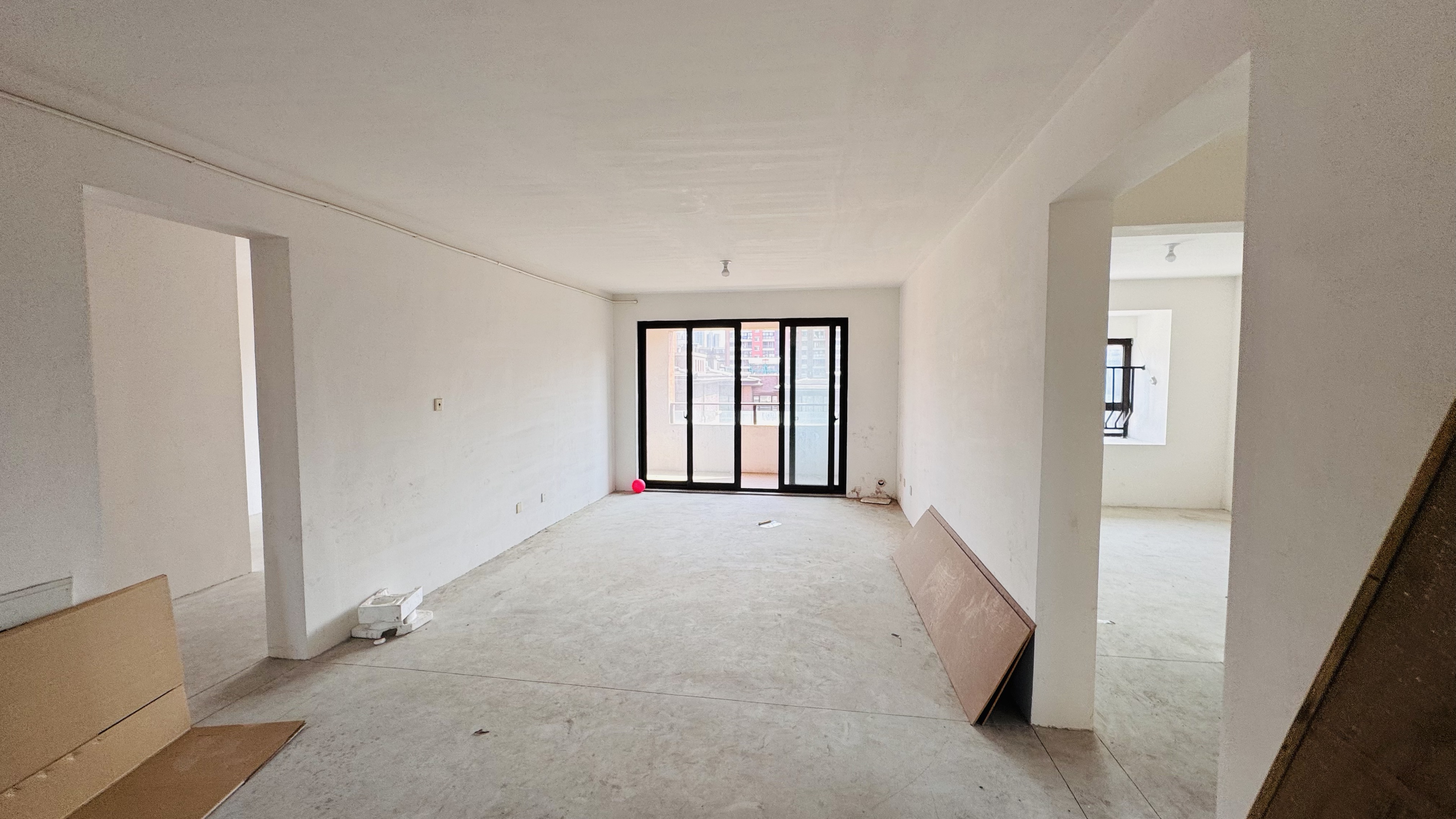 盛和九里香堤 3室2厅2卫 124m&sup2;