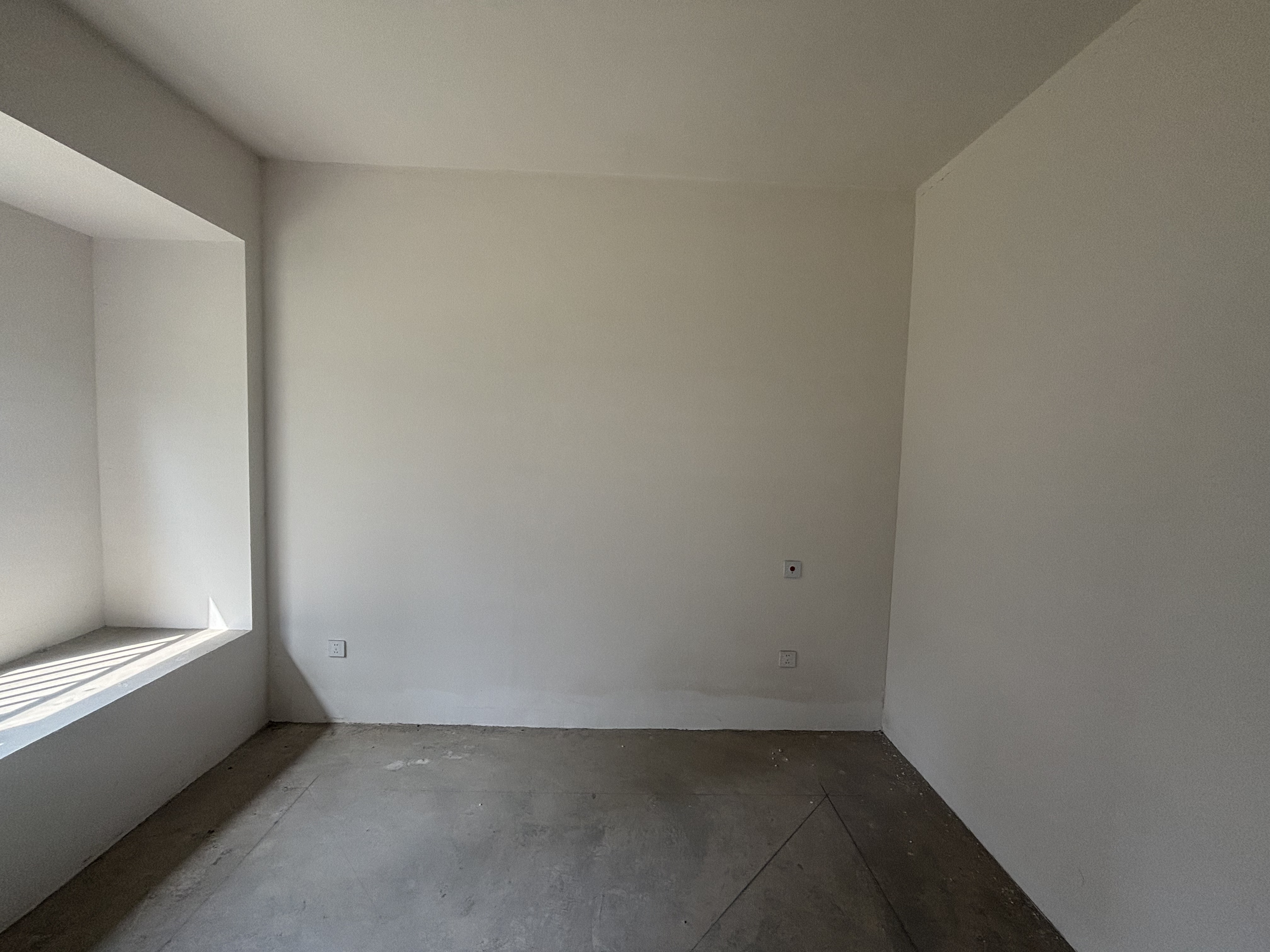 东时区 3室2厅2卫 115m²