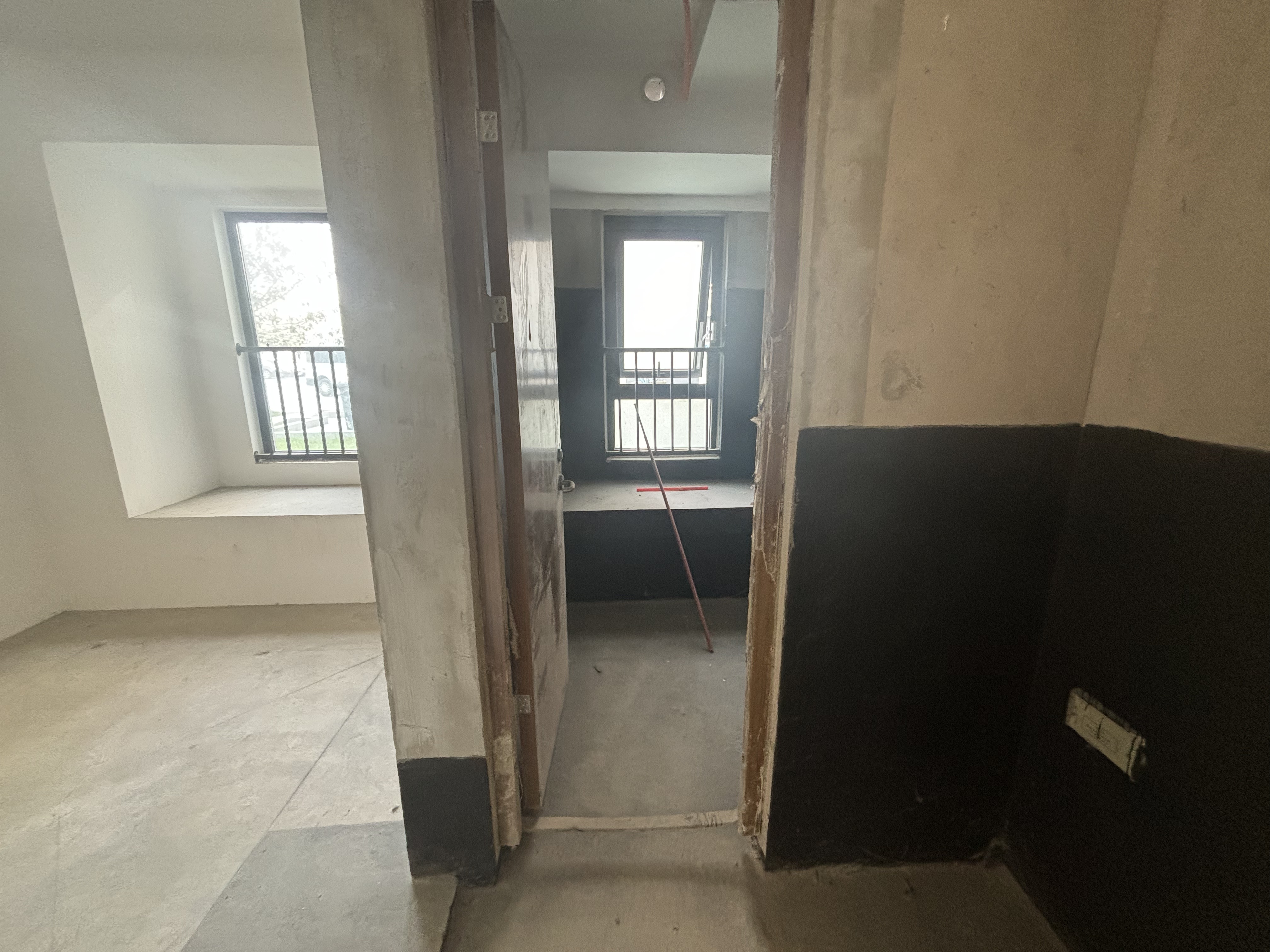 东时区 3室2厅2卫 115m²