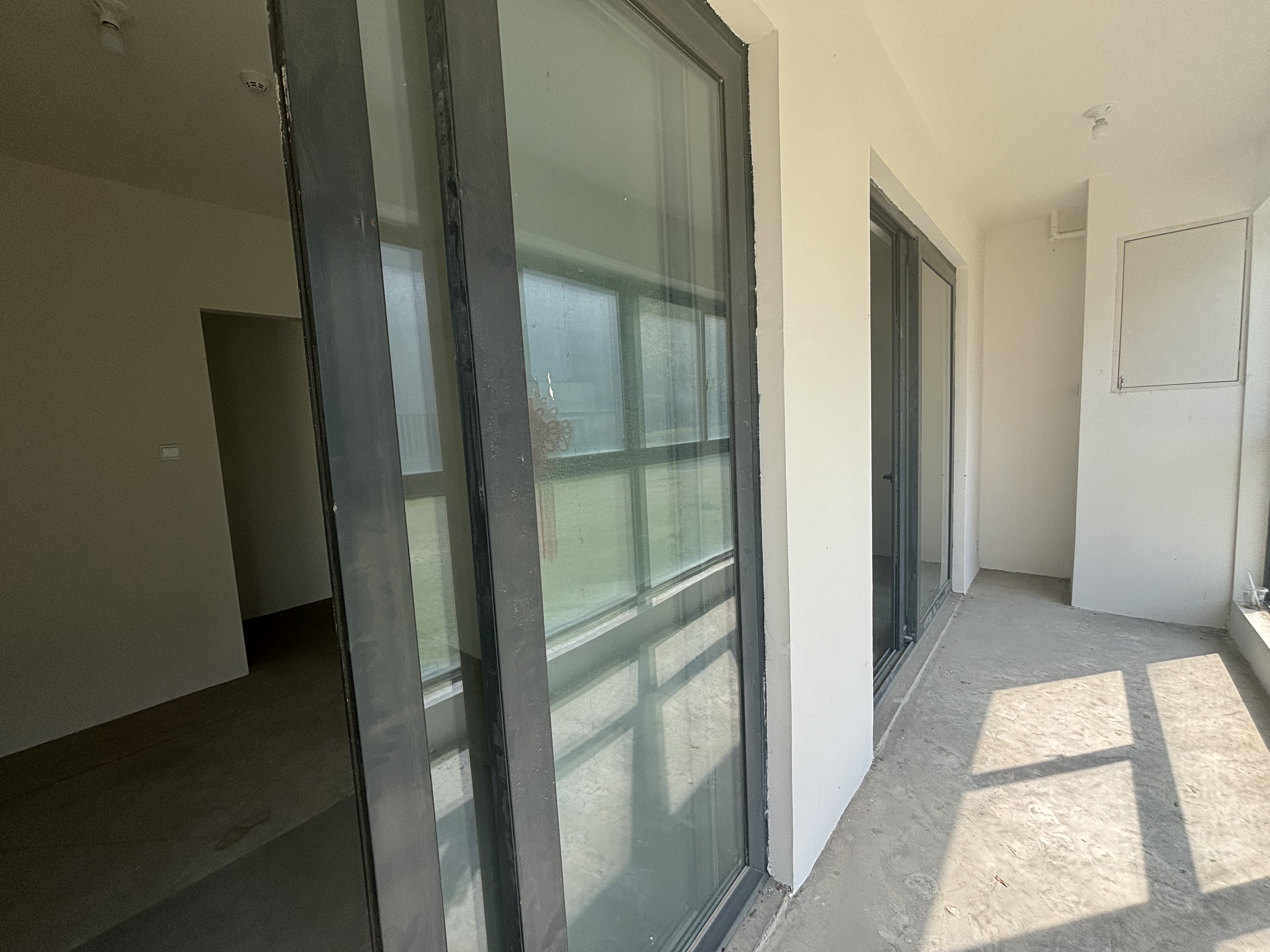 东时区 3室2厅2卫 115m²