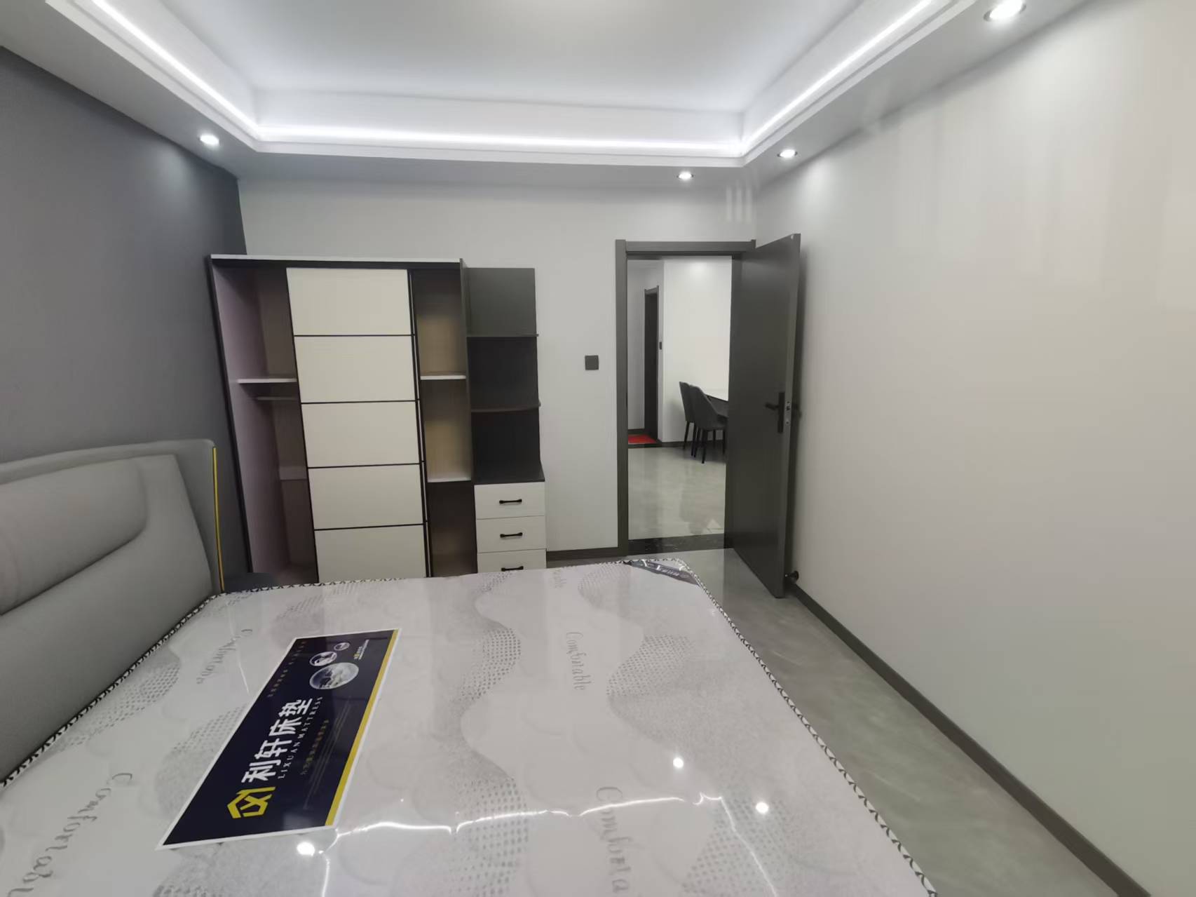 五山家园 2室2厅1卫 92m²