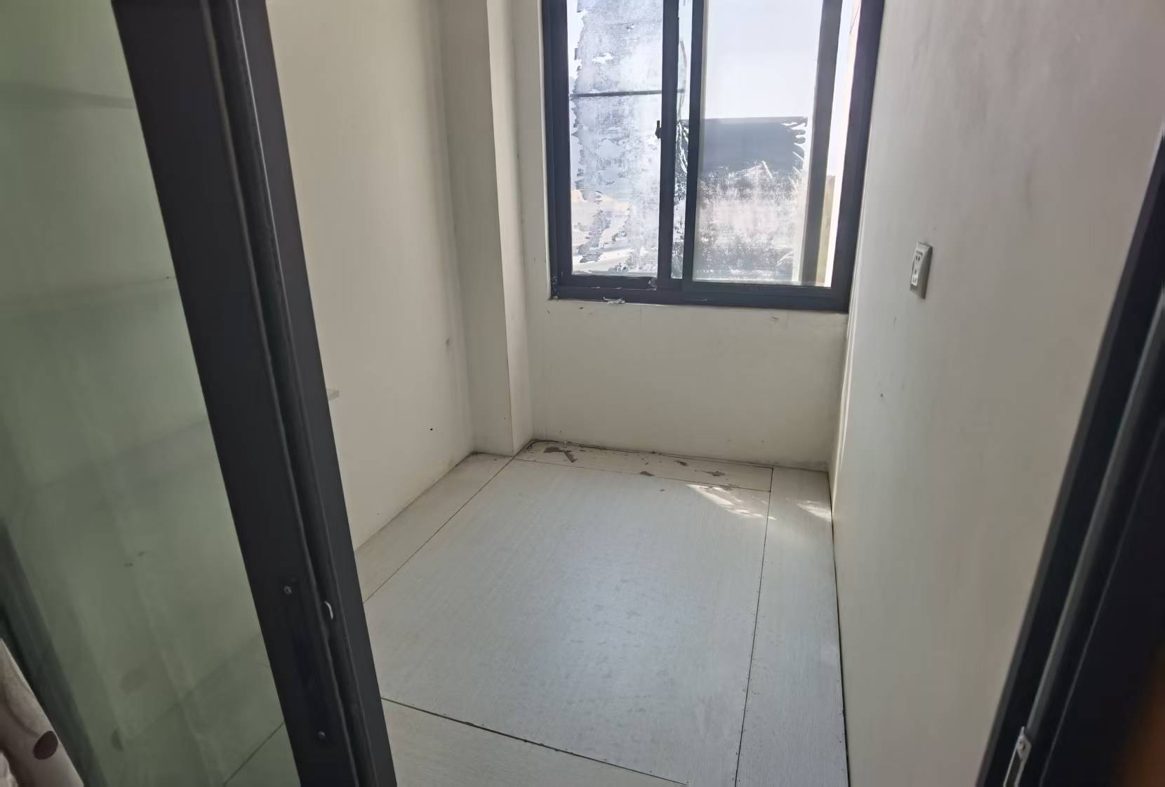 高迪晶城 2室1厅1卫 67m&sup2;