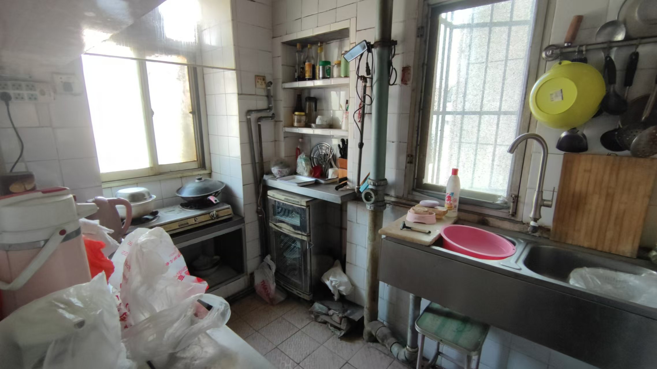 虹桥新村(朝霞路) 2室1厅1卫 72m&sup2;