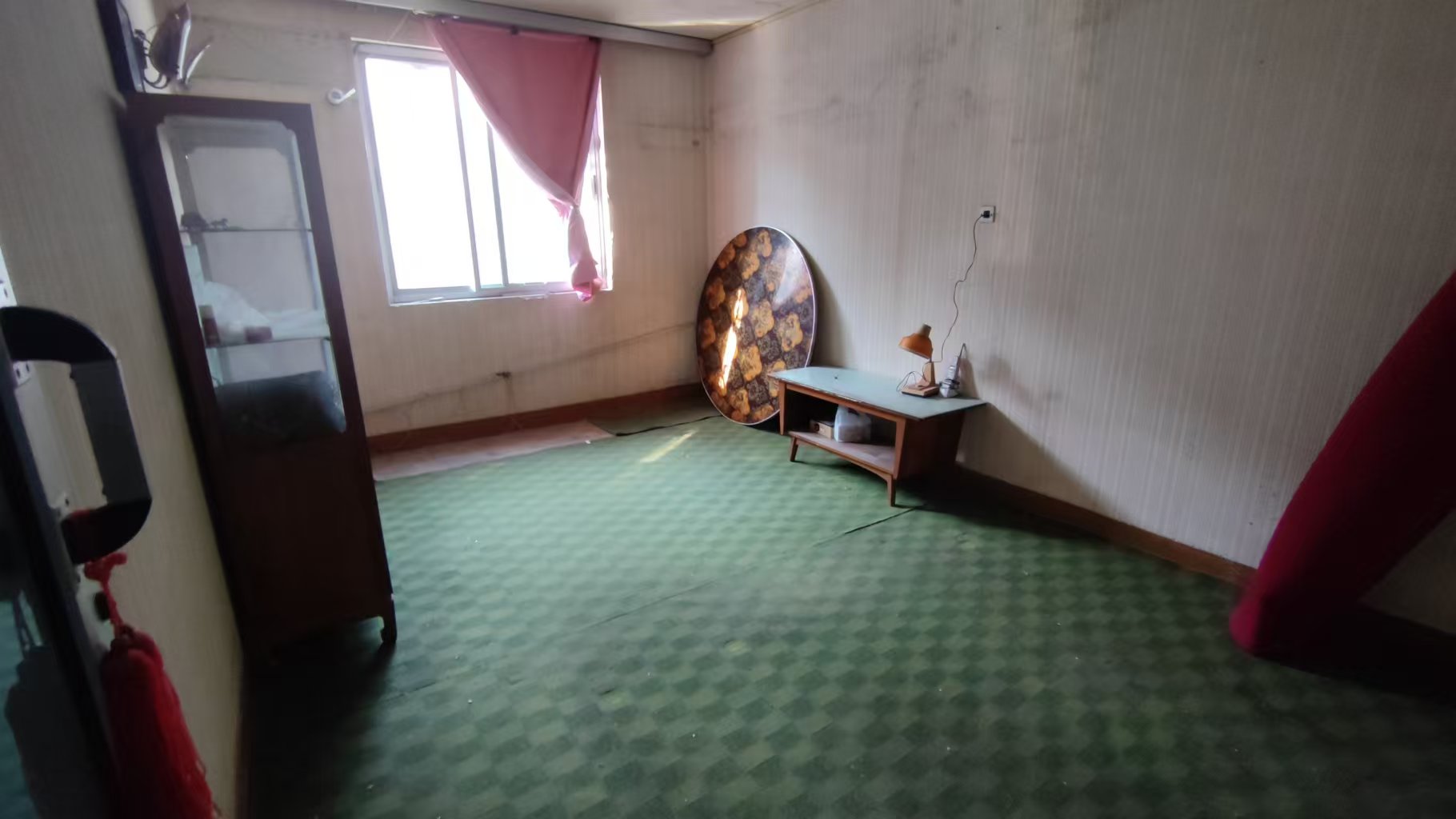 虹桥新村(朝霞路) 2室1厅1卫 72m&sup2;