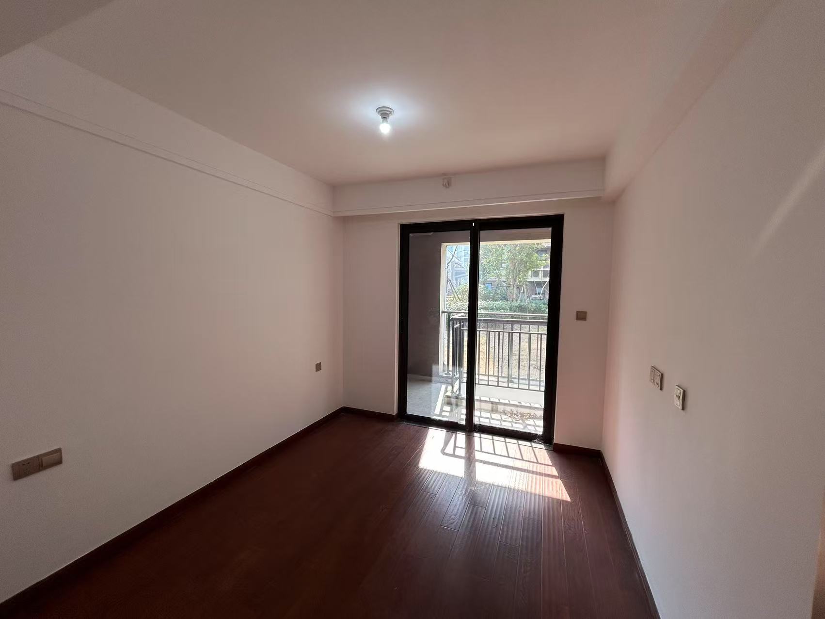 林肯公园 4室2厅2卫 123.77m&sup2;