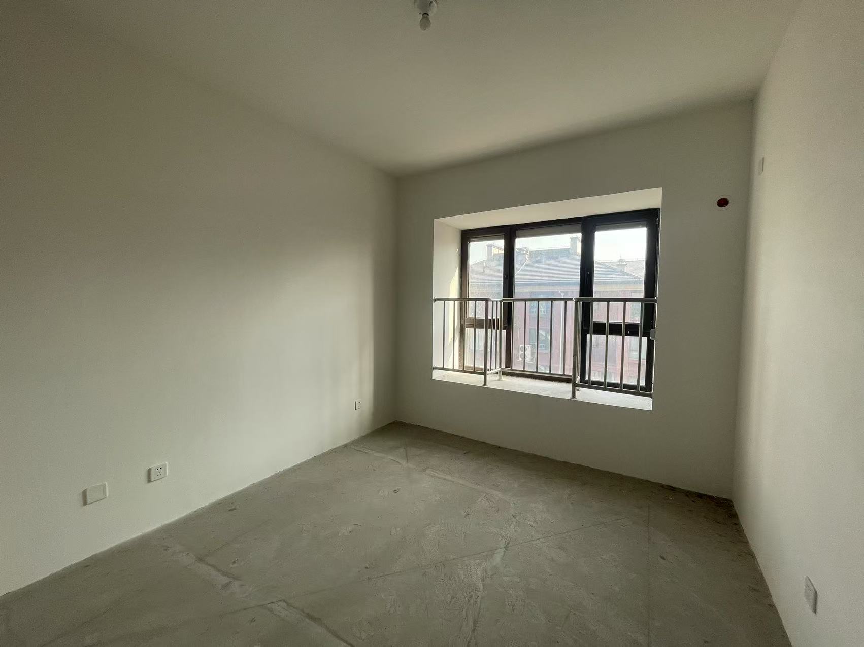 星湖郡 2室2厅1卫 108m&sup2;