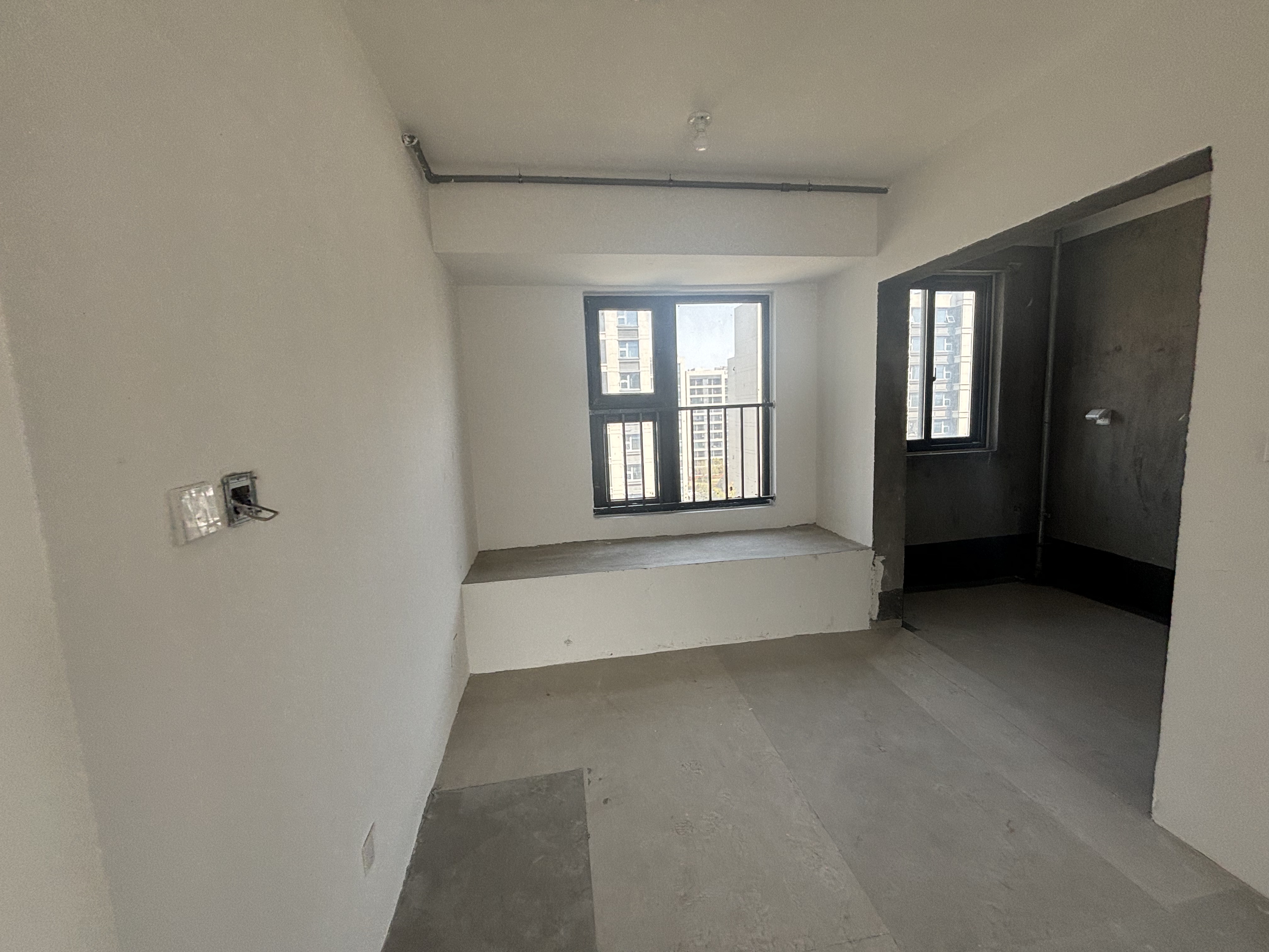 东时区 4室2厅2卫 114m&sup2;