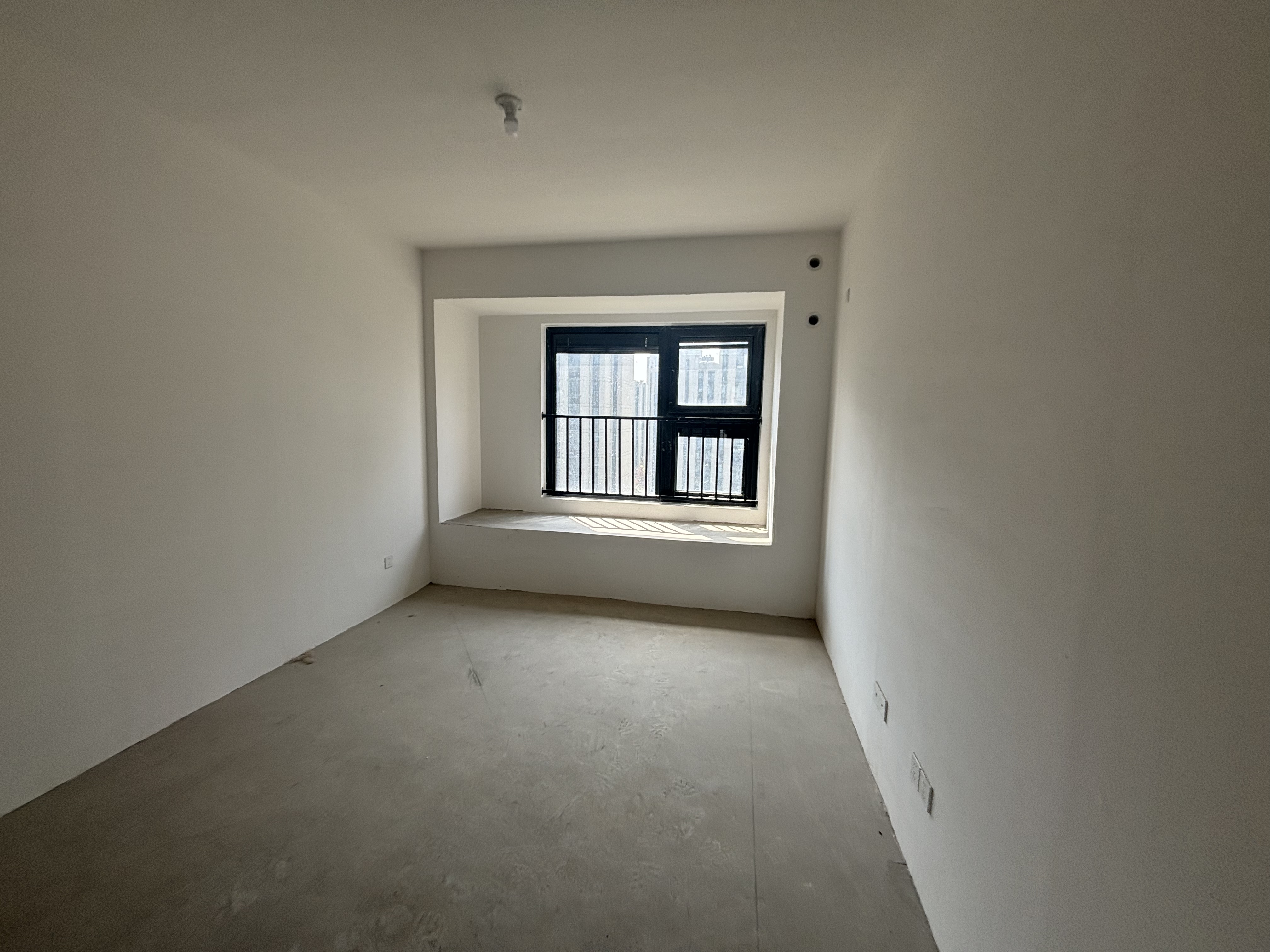 东时区 4室2厅2卫 114m&sup2;