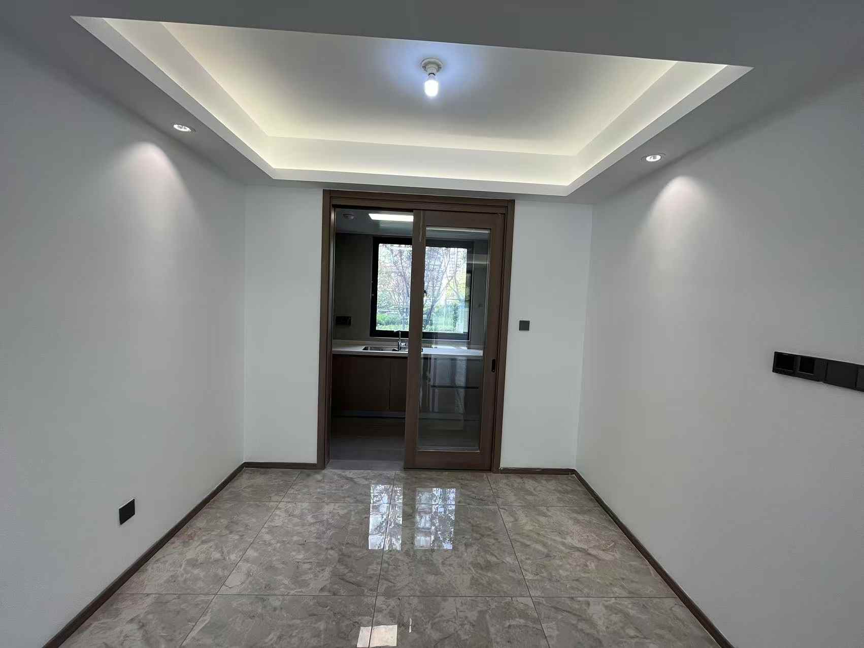 世茂璀璨未来 3室2厅2卫 229.78m²