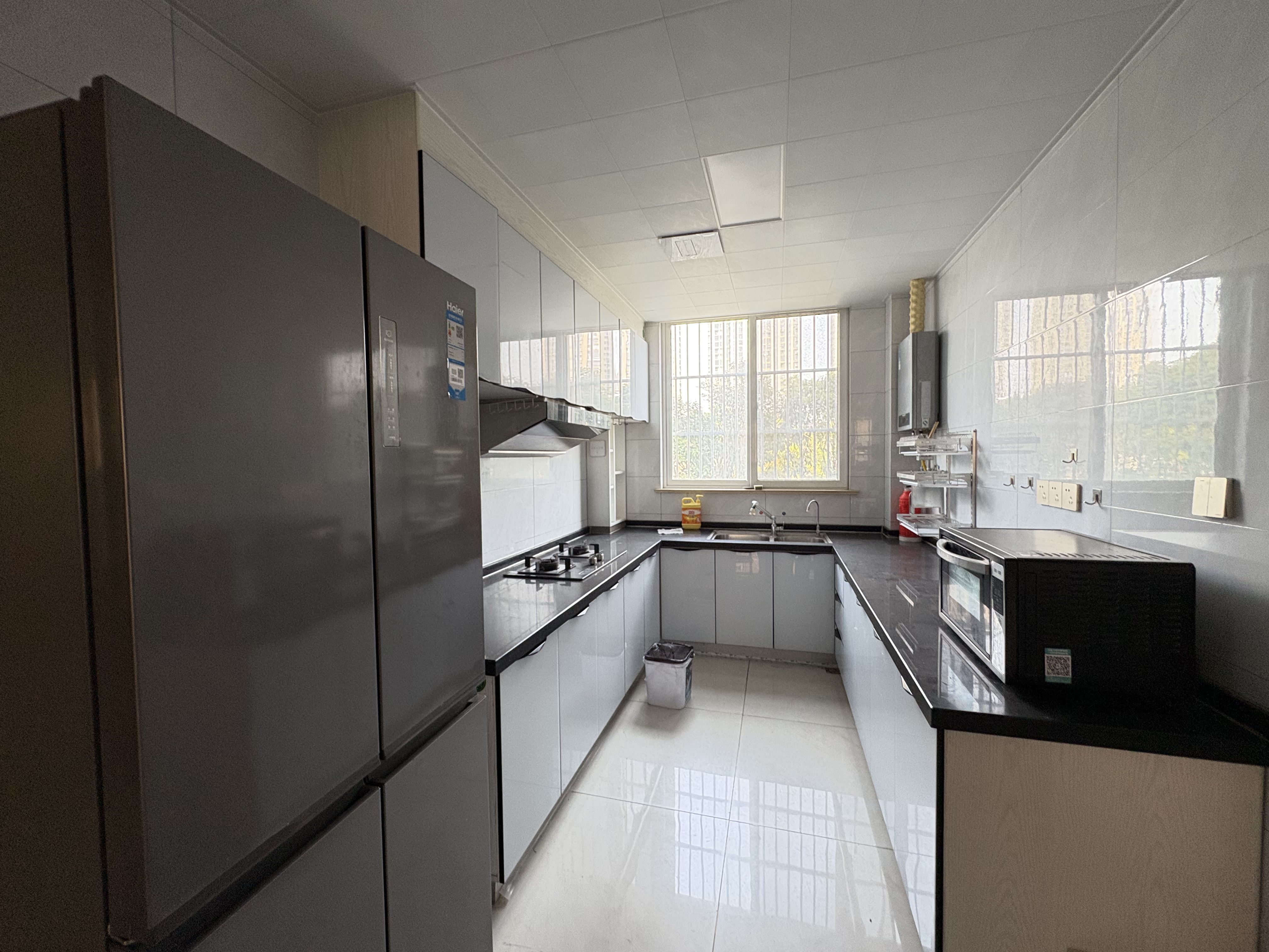 果园名居 3室2厅2卫 126m²