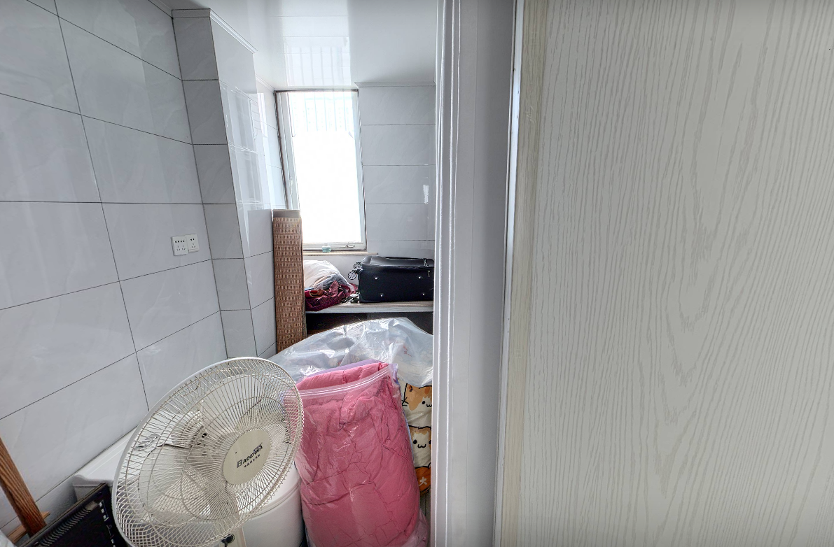 果园名居 3室2厅2卫 126m²