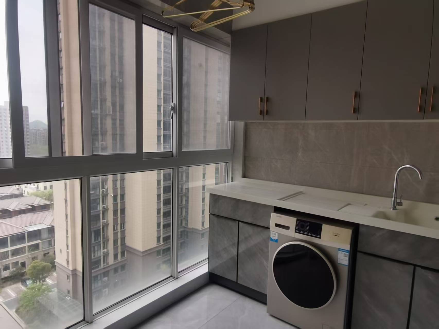 景瑞御府 3室2厅2卫 120m²