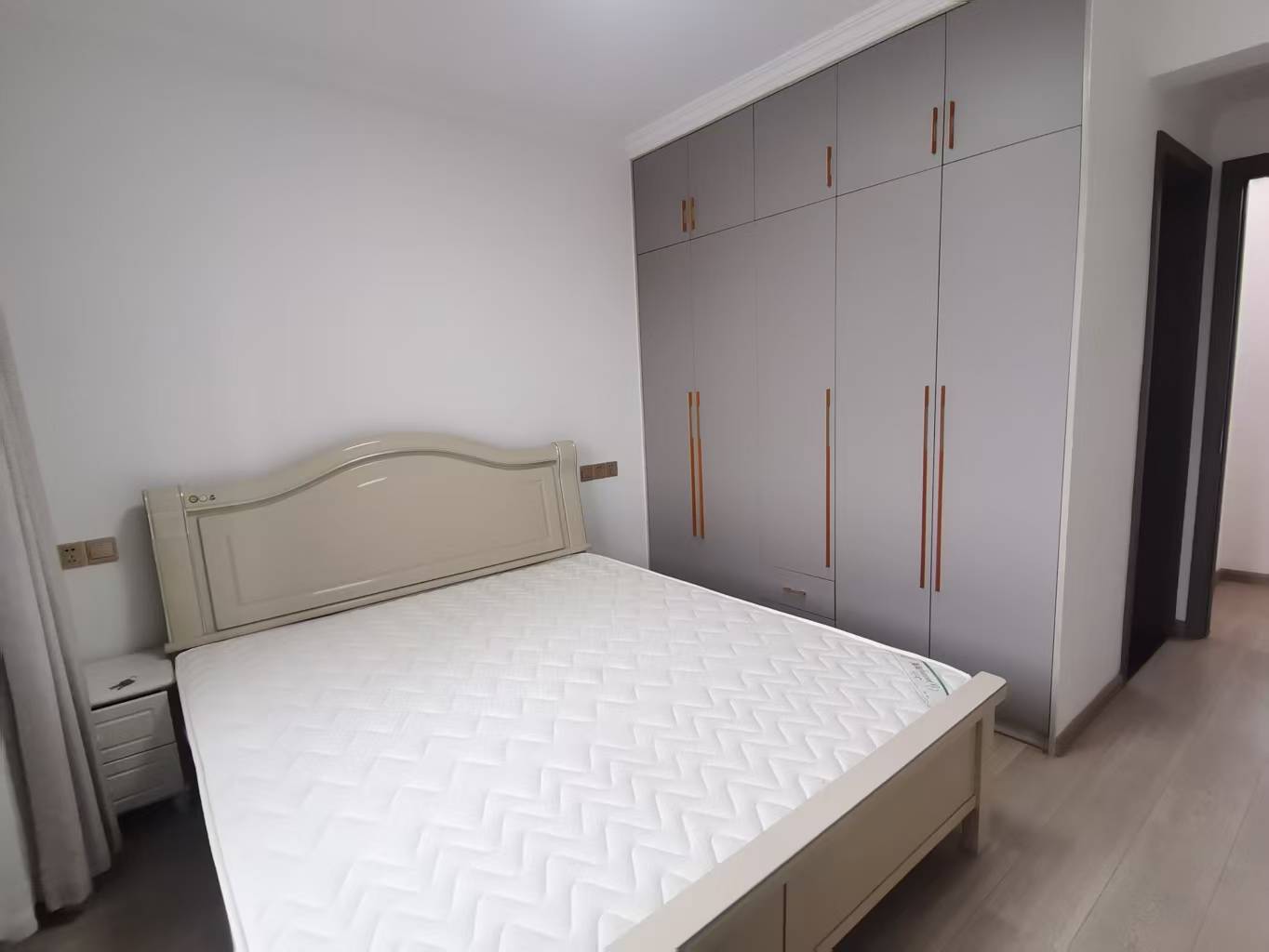 景瑞御府 3室2厅2卫 120m²