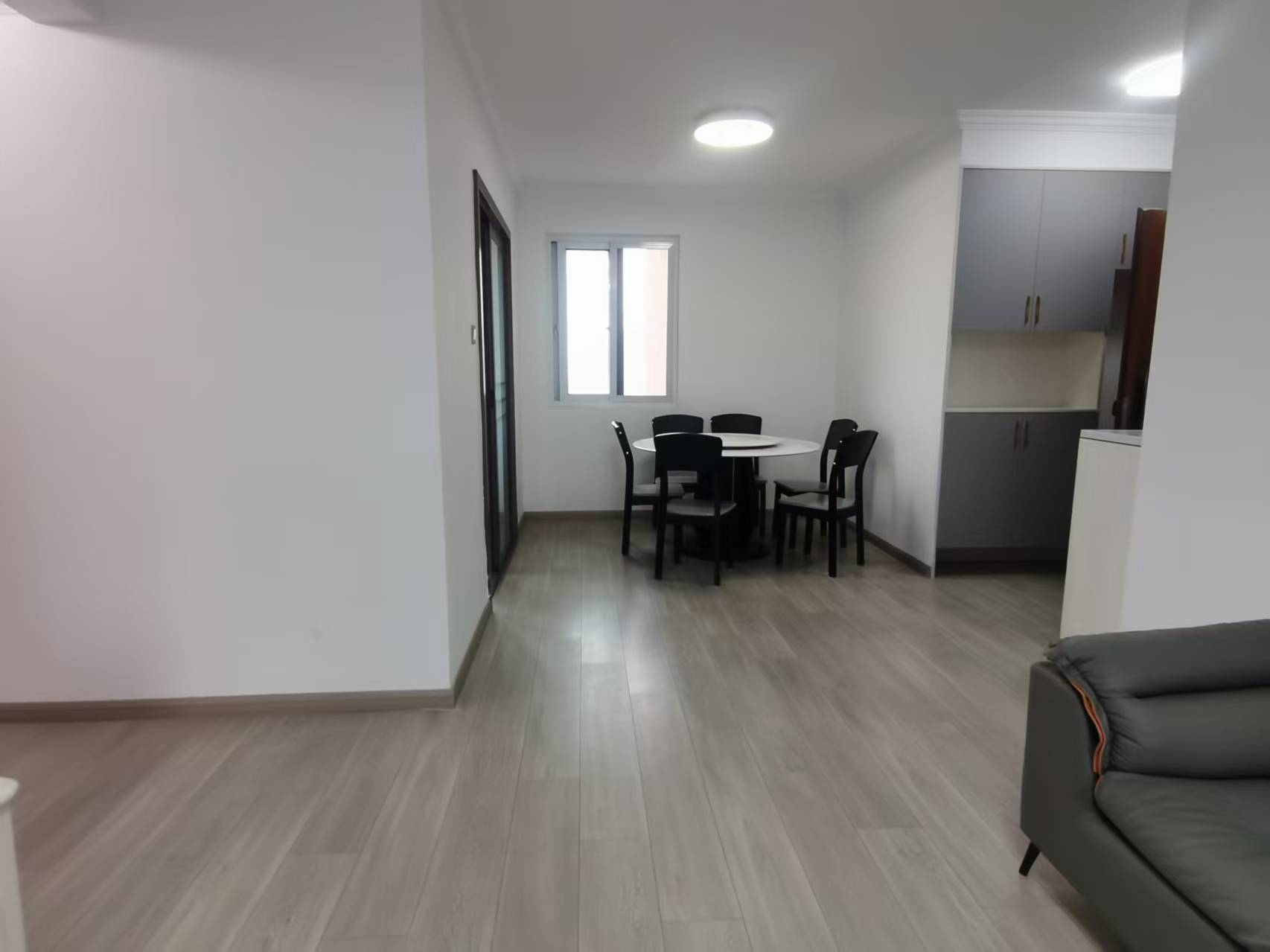 景瑞御府 3室2厅2卫 120m²