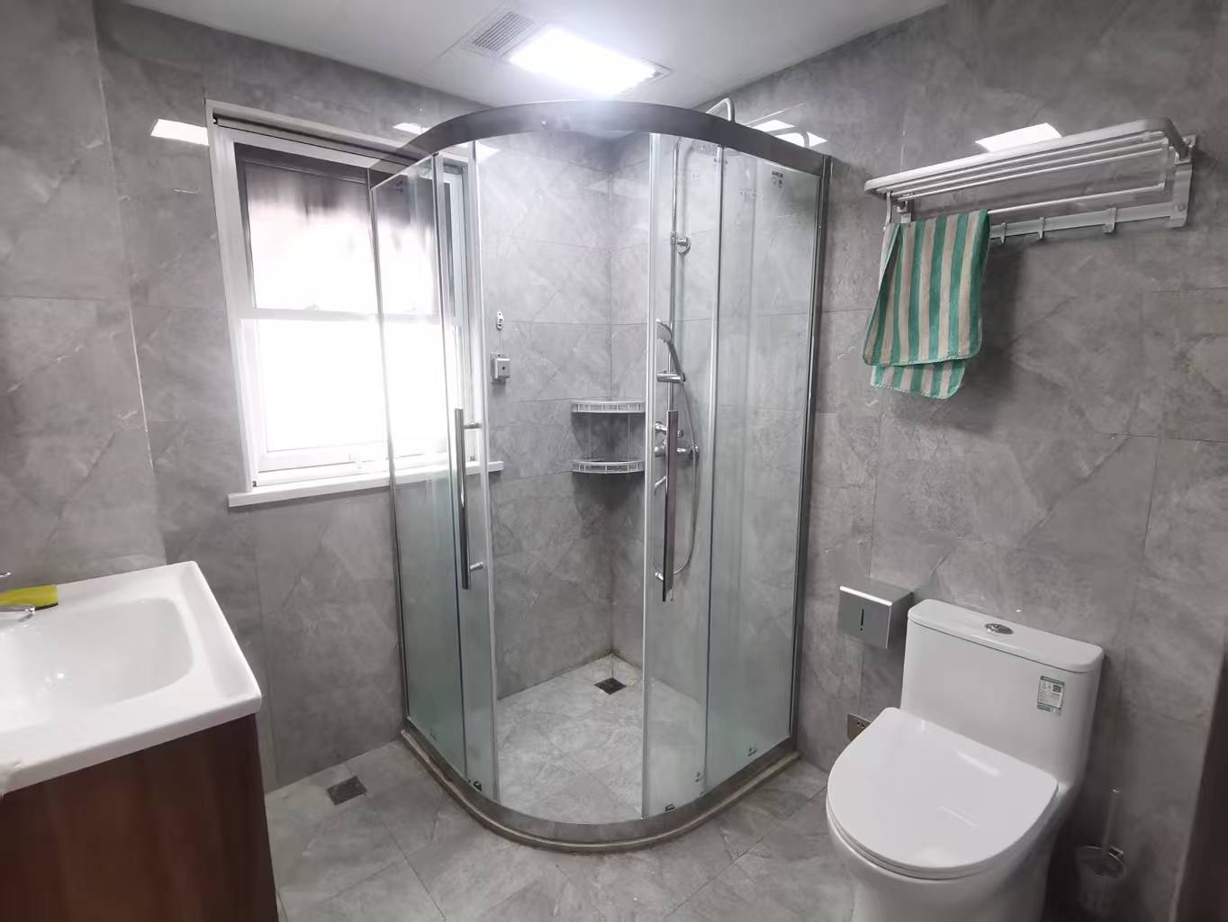 景瑞御府 3室2厅2卫 120m²