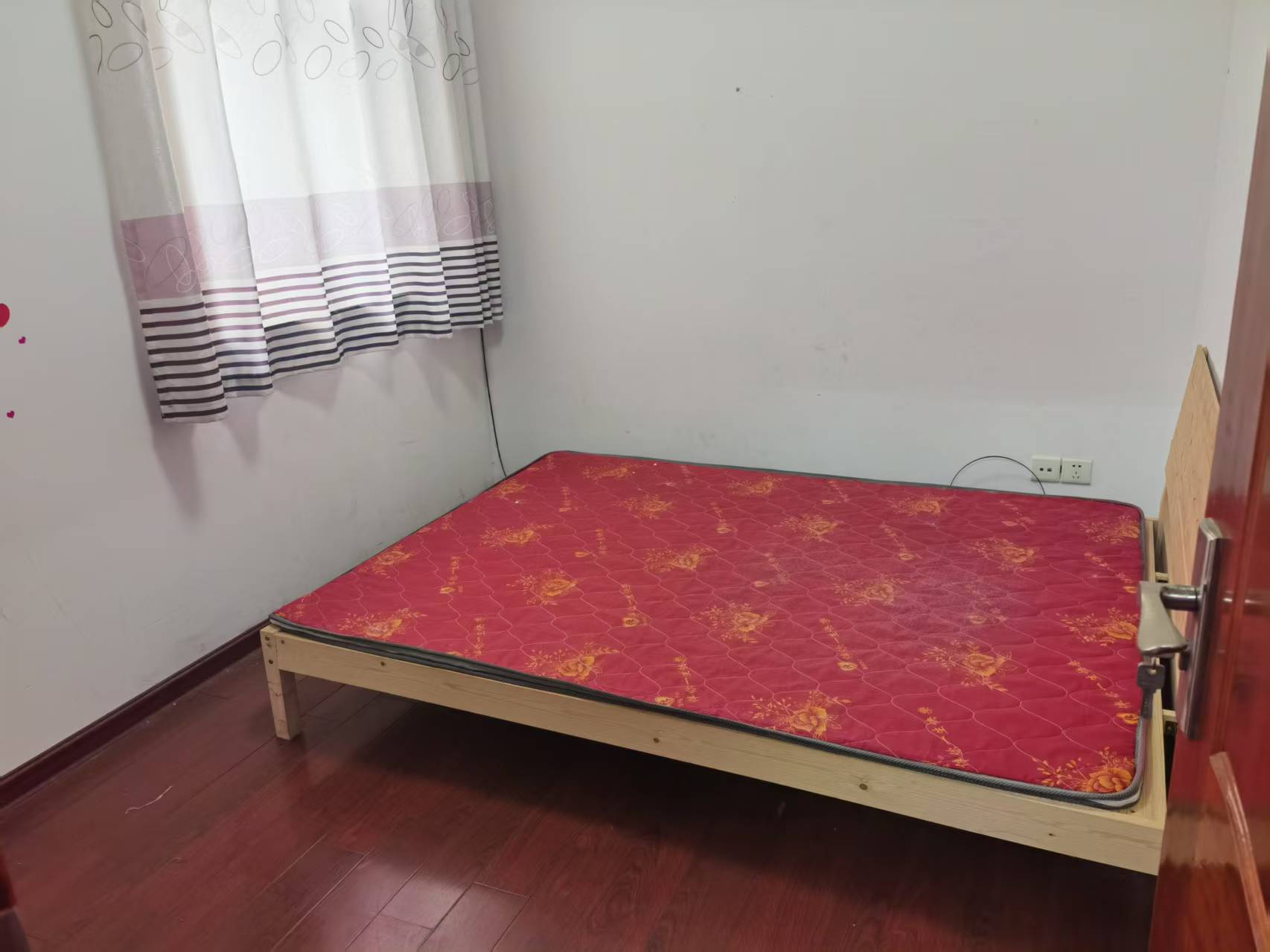光明东村一期 3室1厅1卫 76.33m²
