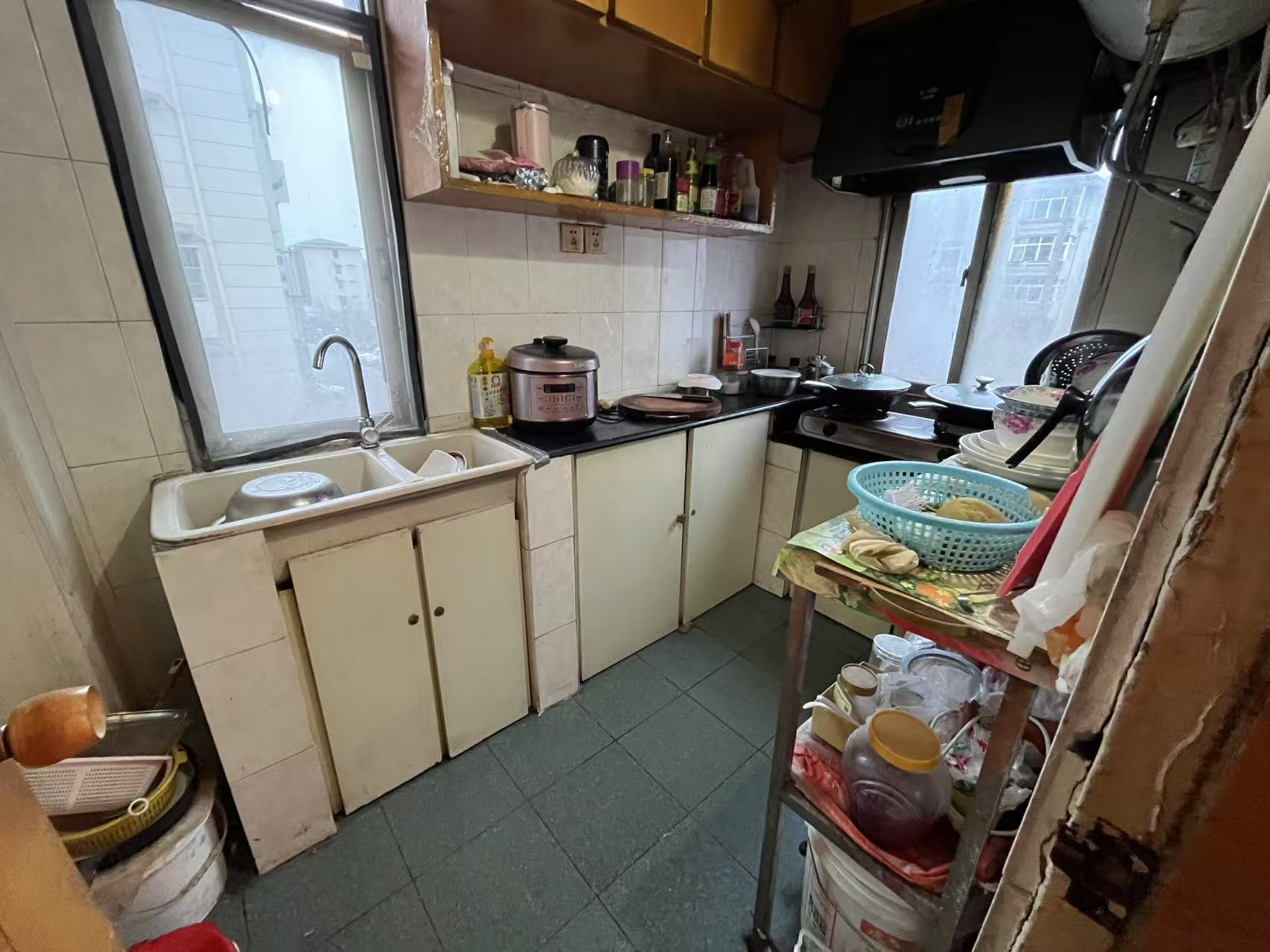 虹桥新村(朝霞路) 2室1厅1卫 62.6m²
