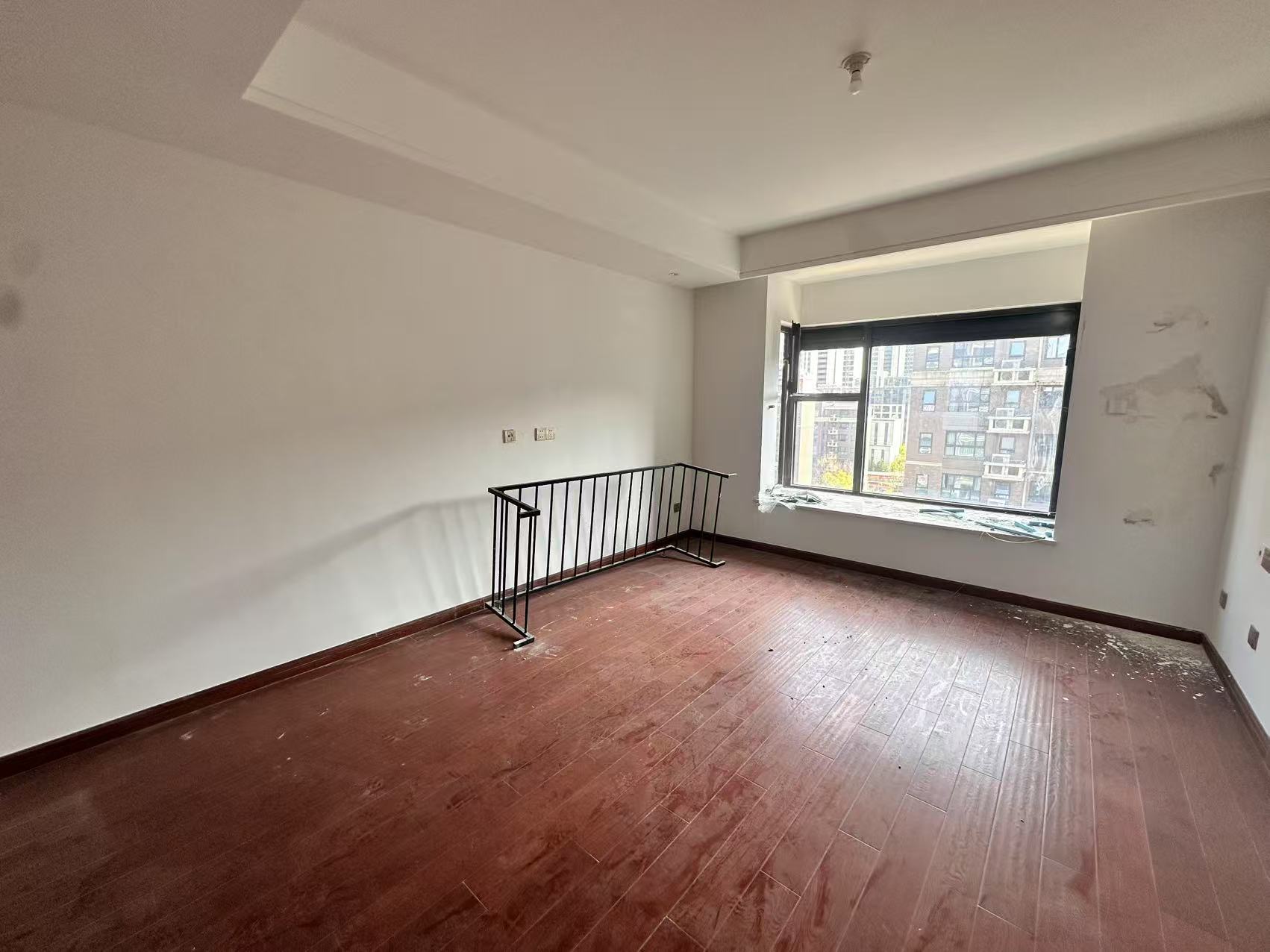 林肯公园 4室2厅2卫 142.49m&sup2;