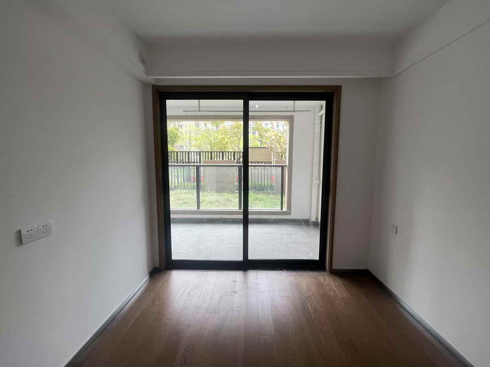 湖悦云境 4室2厅2卫 271.00m&sup2;