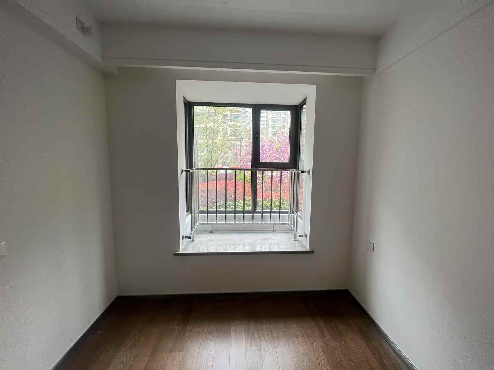 湖悦云境 4室2厅2卫 271.00m&sup2;