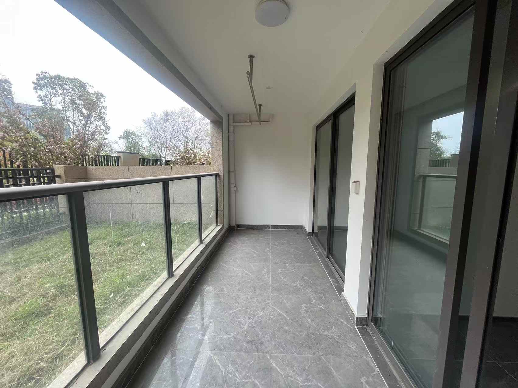 湖悦云境 4室2厅2卫 271.00m&sup2;