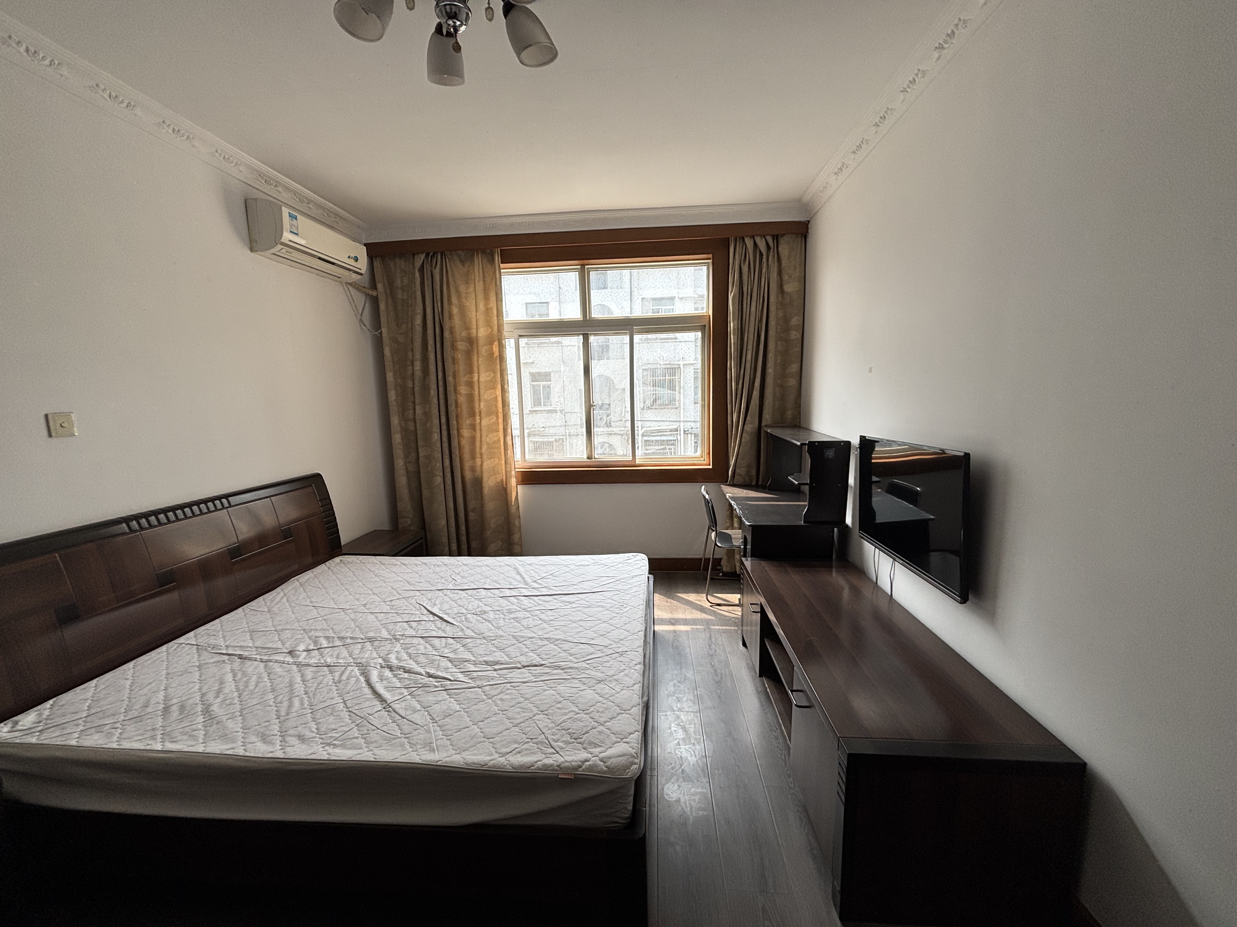 师范桥新村 2室1厅1卫 80m&sup2;