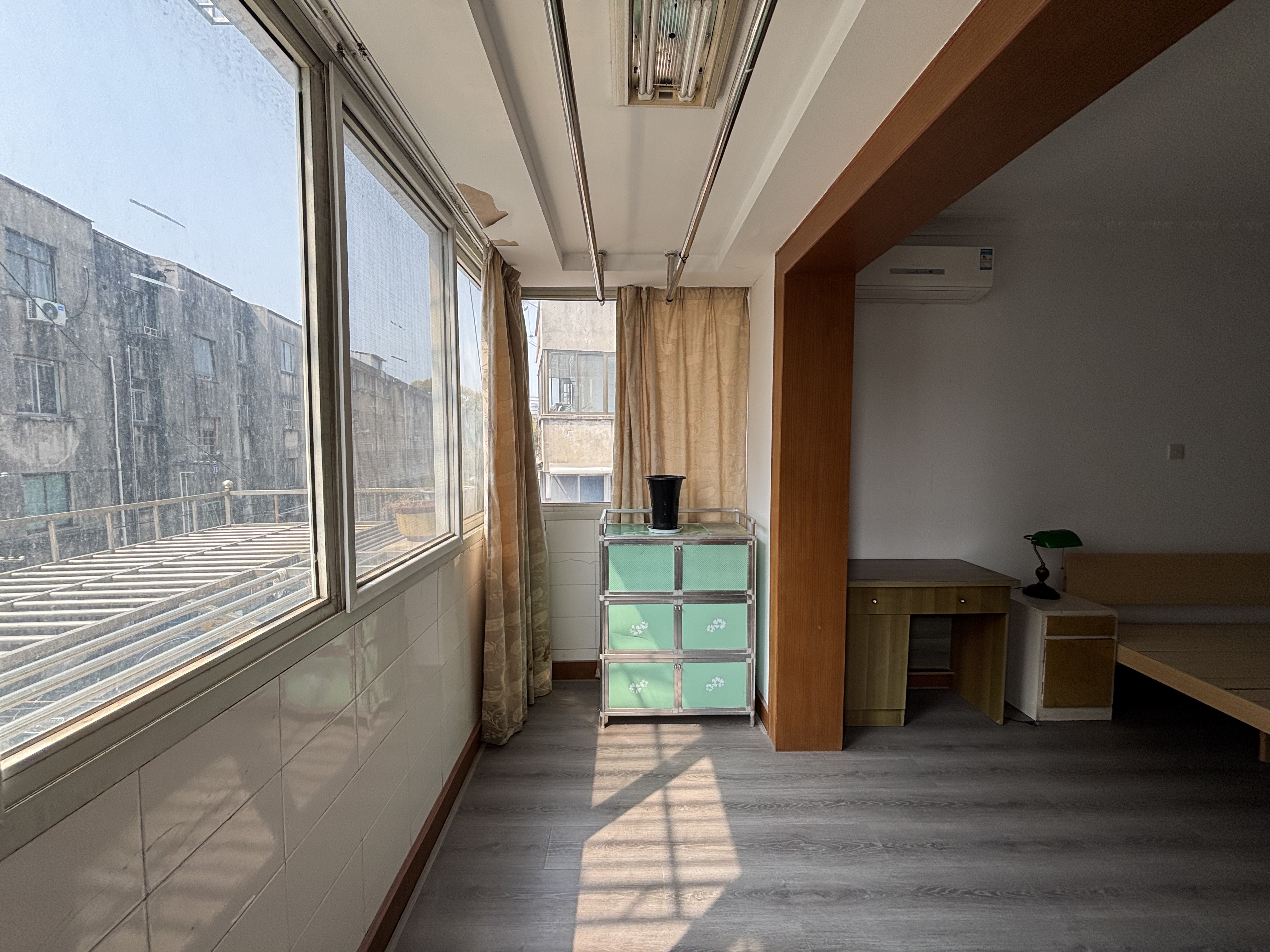 师范桥新村 2室1厅1卫 80m&sup2;