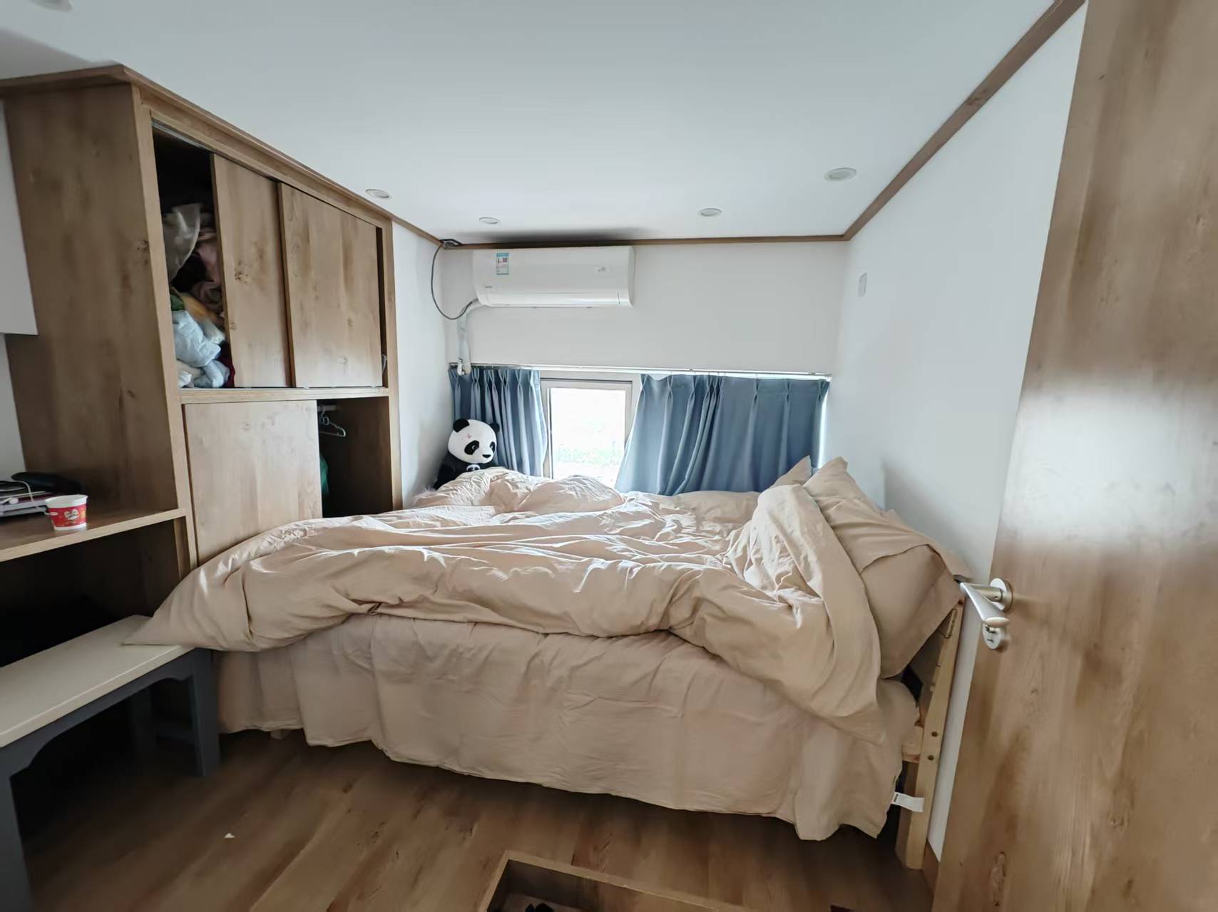 中港银座 5室2厅2卫 88m&sup2;
