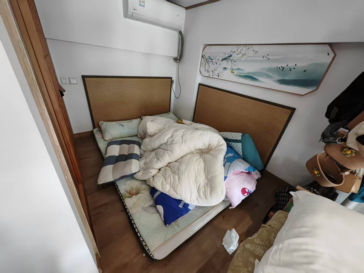 中港银座 5室2厅2卫 88m&sup2;