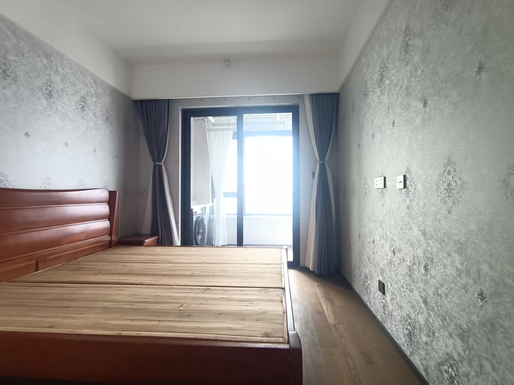 春风南岸西园 4室2厅2卫 140m&sup2;