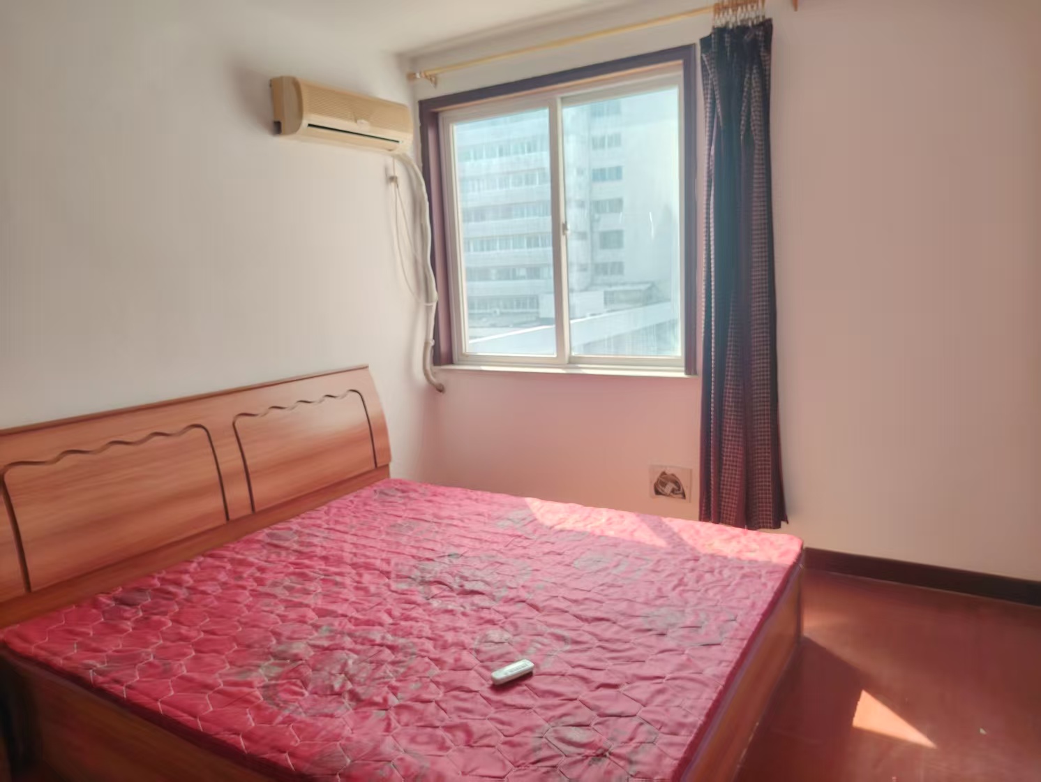 华威园 2室1厅1卫 63m&sup2;