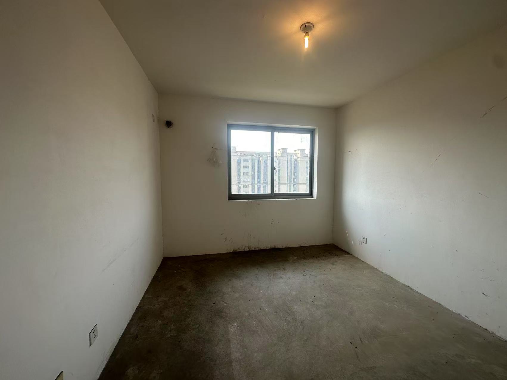世濠花园 3室1厅1卫 95m&sup2;