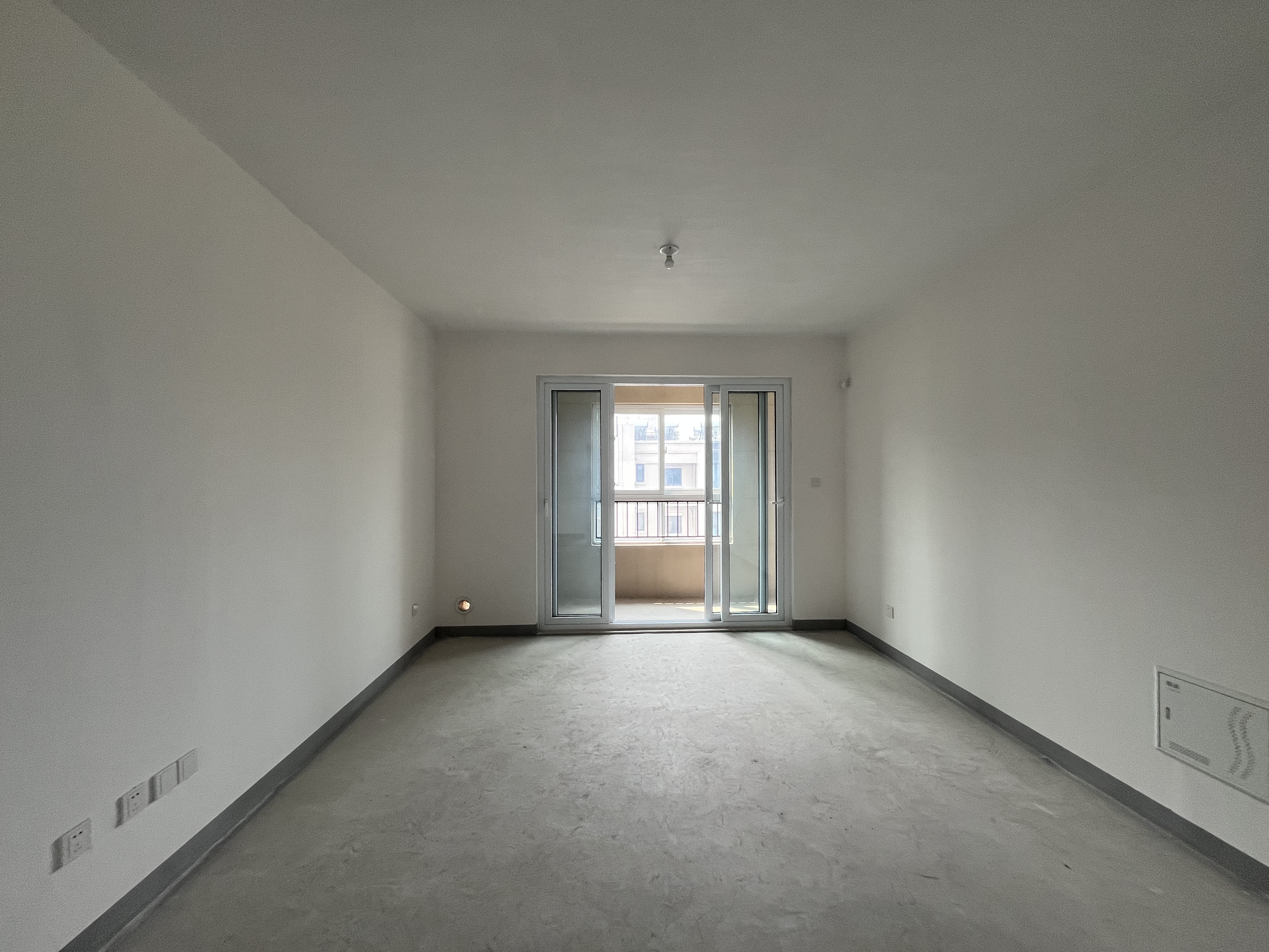 金地繁茂里 4室2厅2卫 138m²
