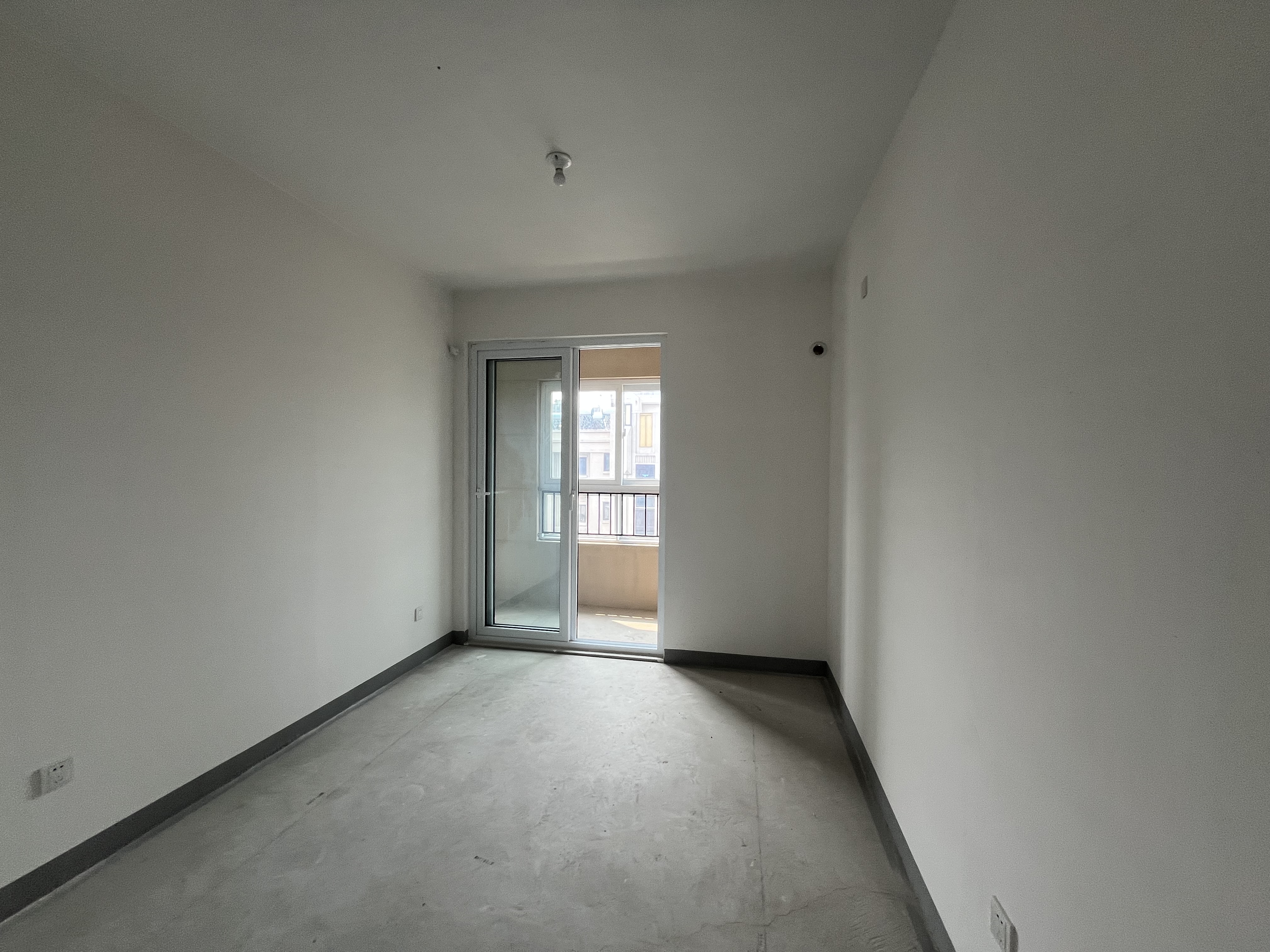 金地繁茂里 4室2厅2卫 138m²