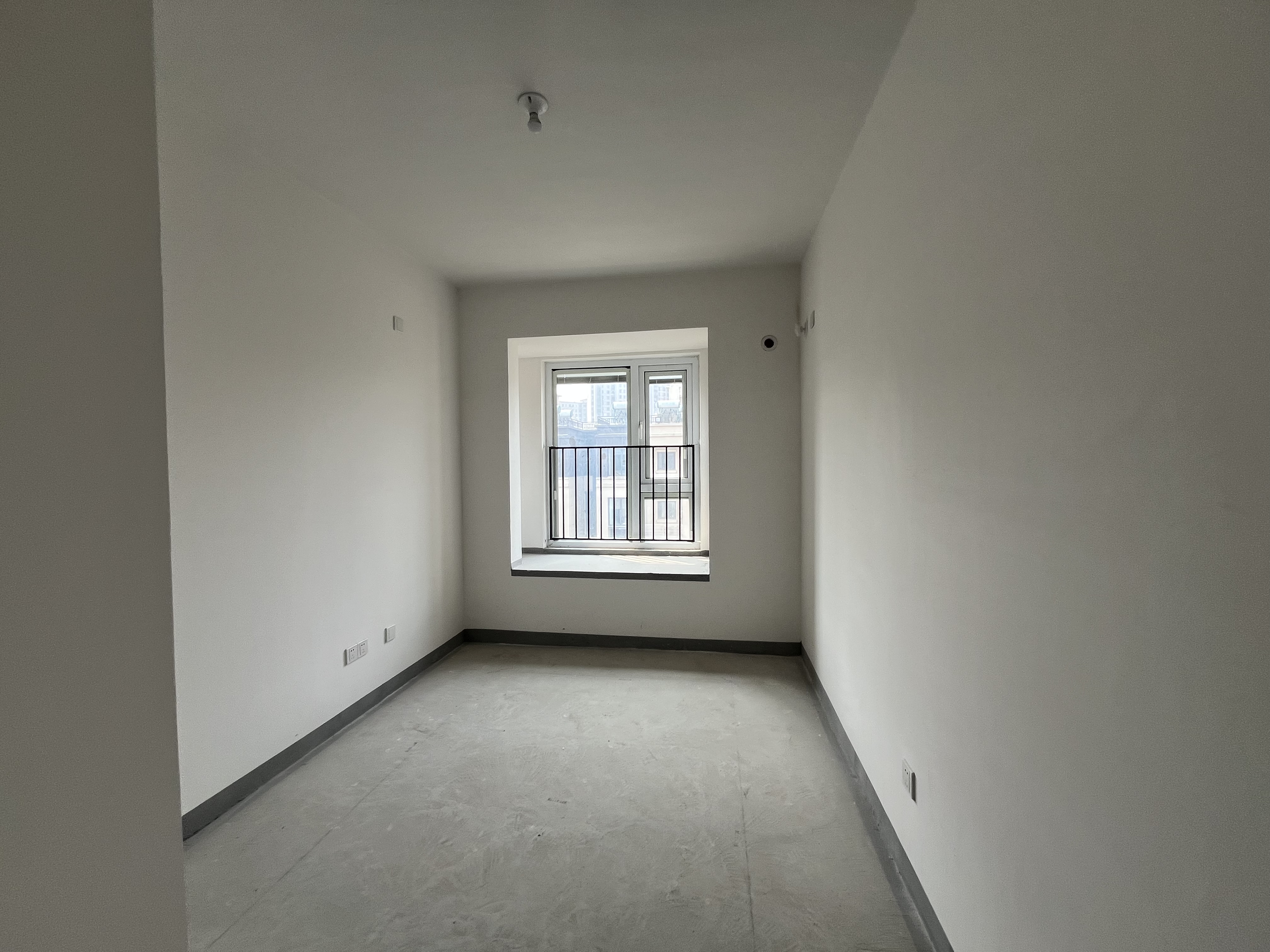 金地繁茂里 4室2厅2卫 138m²