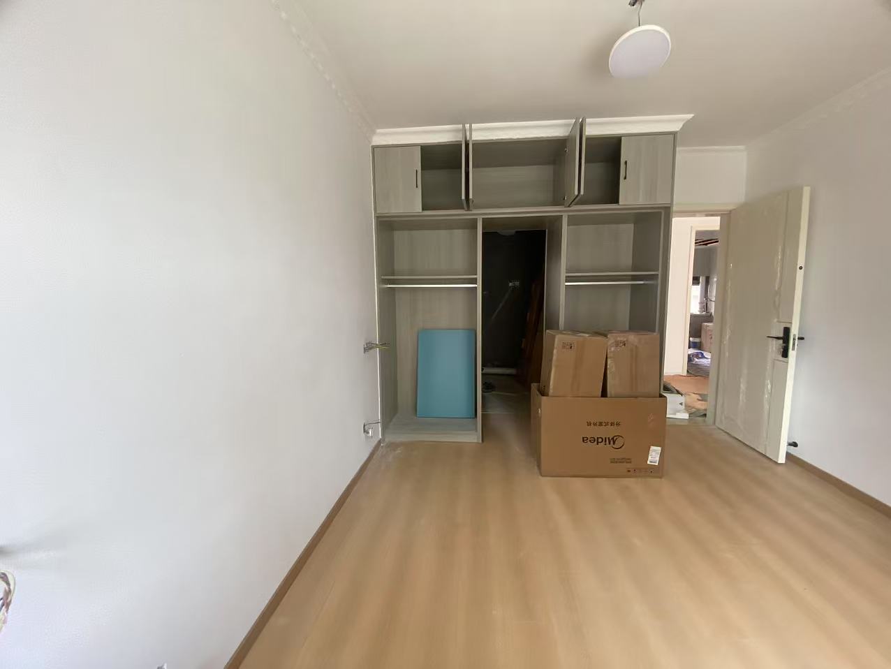 百花馨苑 3室2厅1卫 124m&sup2;