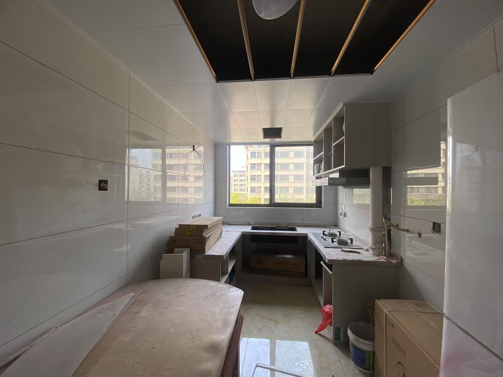 百花馨苑 3室2厅1卫 124m&sup2;