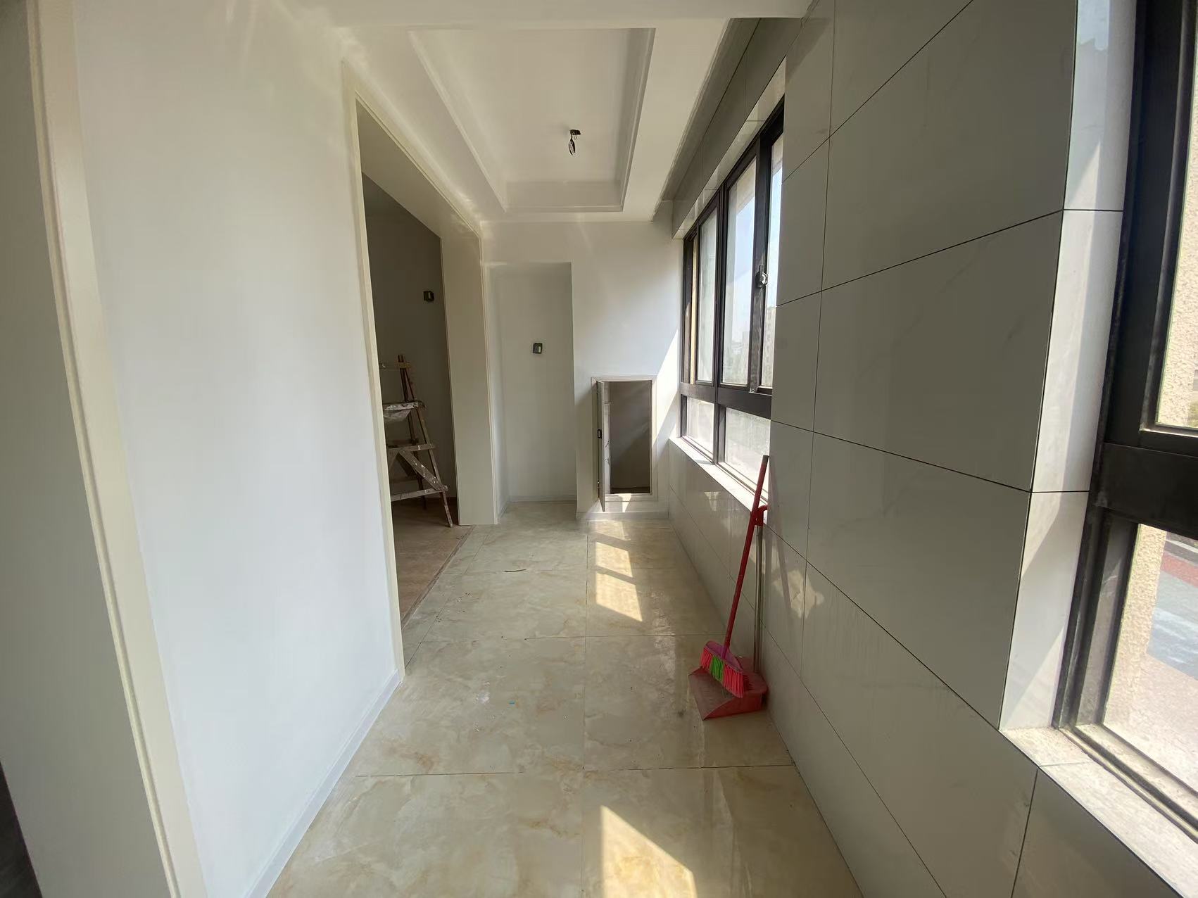 百花馨苑 3室2厅1卫 124m&sup2;