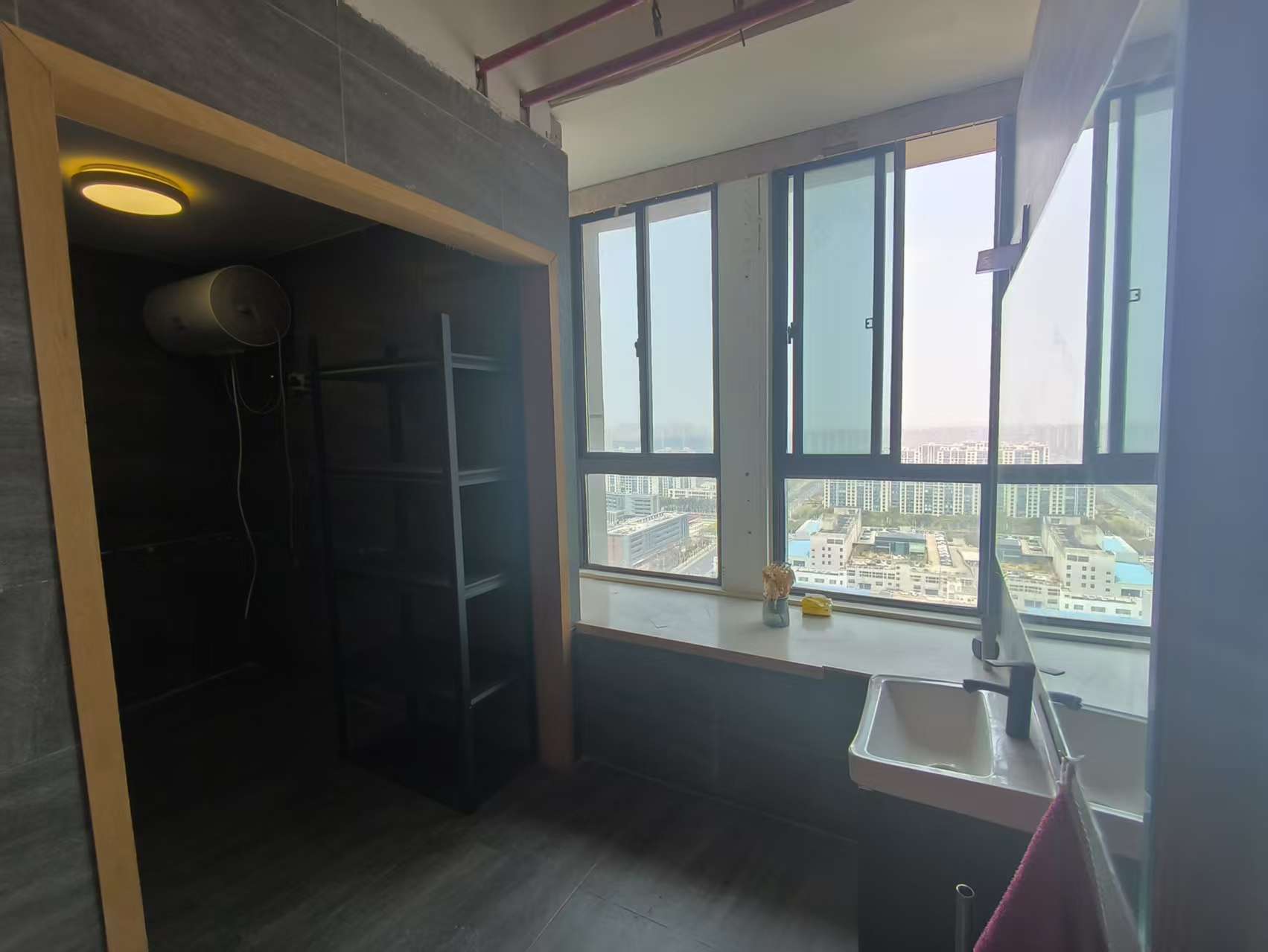 精英汇 4室2厅1卫 240m²