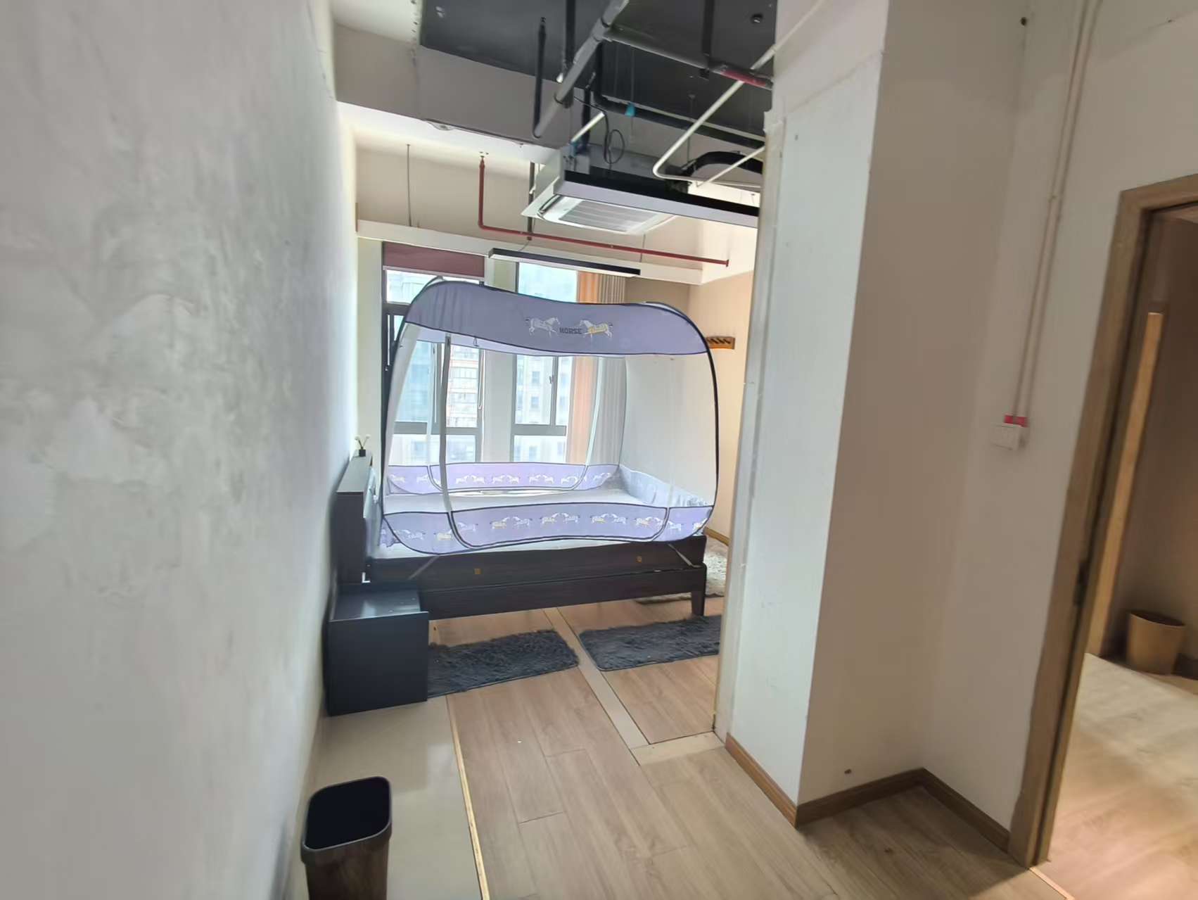 精英汇 4室2厅1卫 240m²