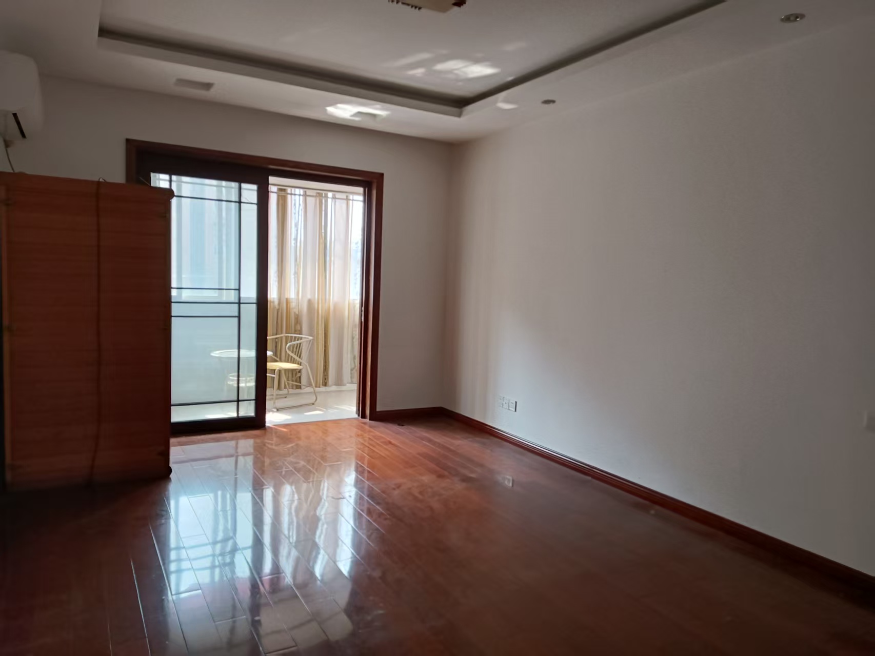 景怡花苑 3室2厅2卫 150m²