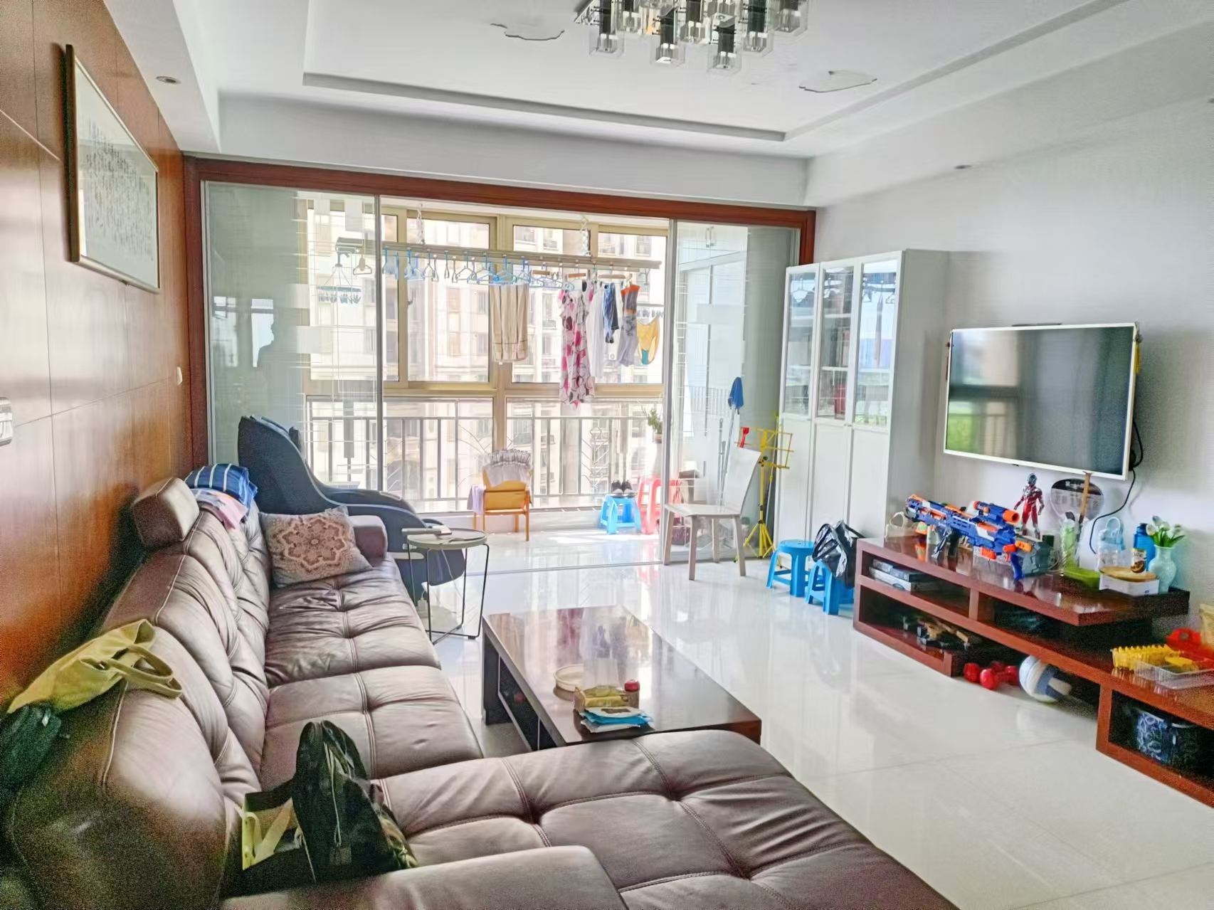 中南世纪花城一期 3室2厅2卫 141.30m²