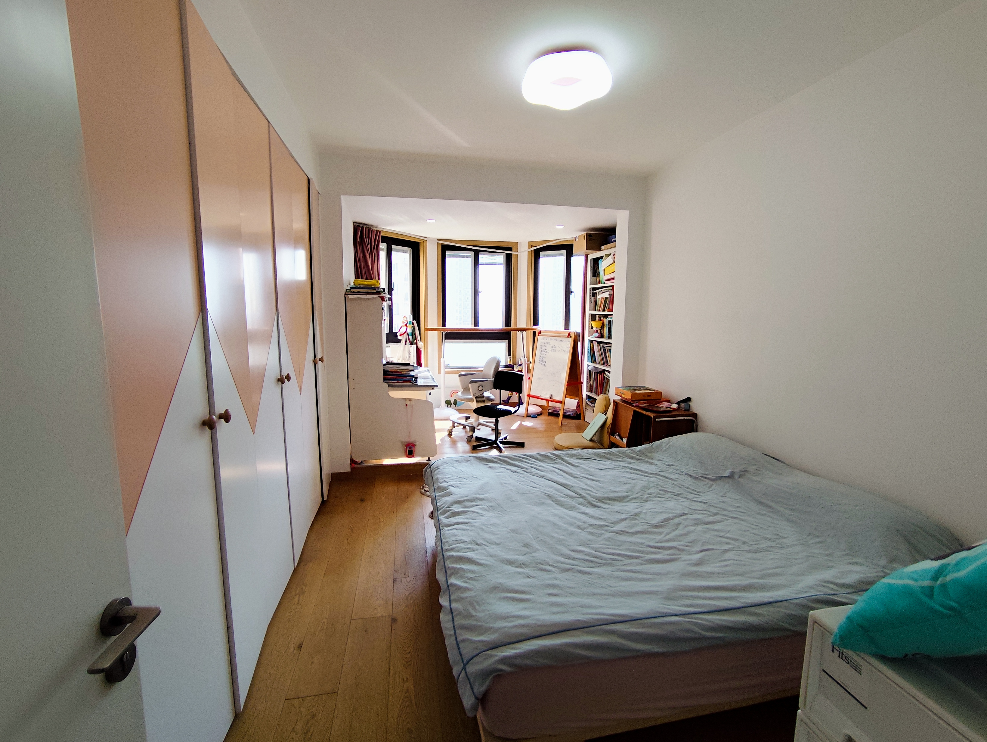 中南世纪花城三期 3室2厅2卫 146.08m&sup2;