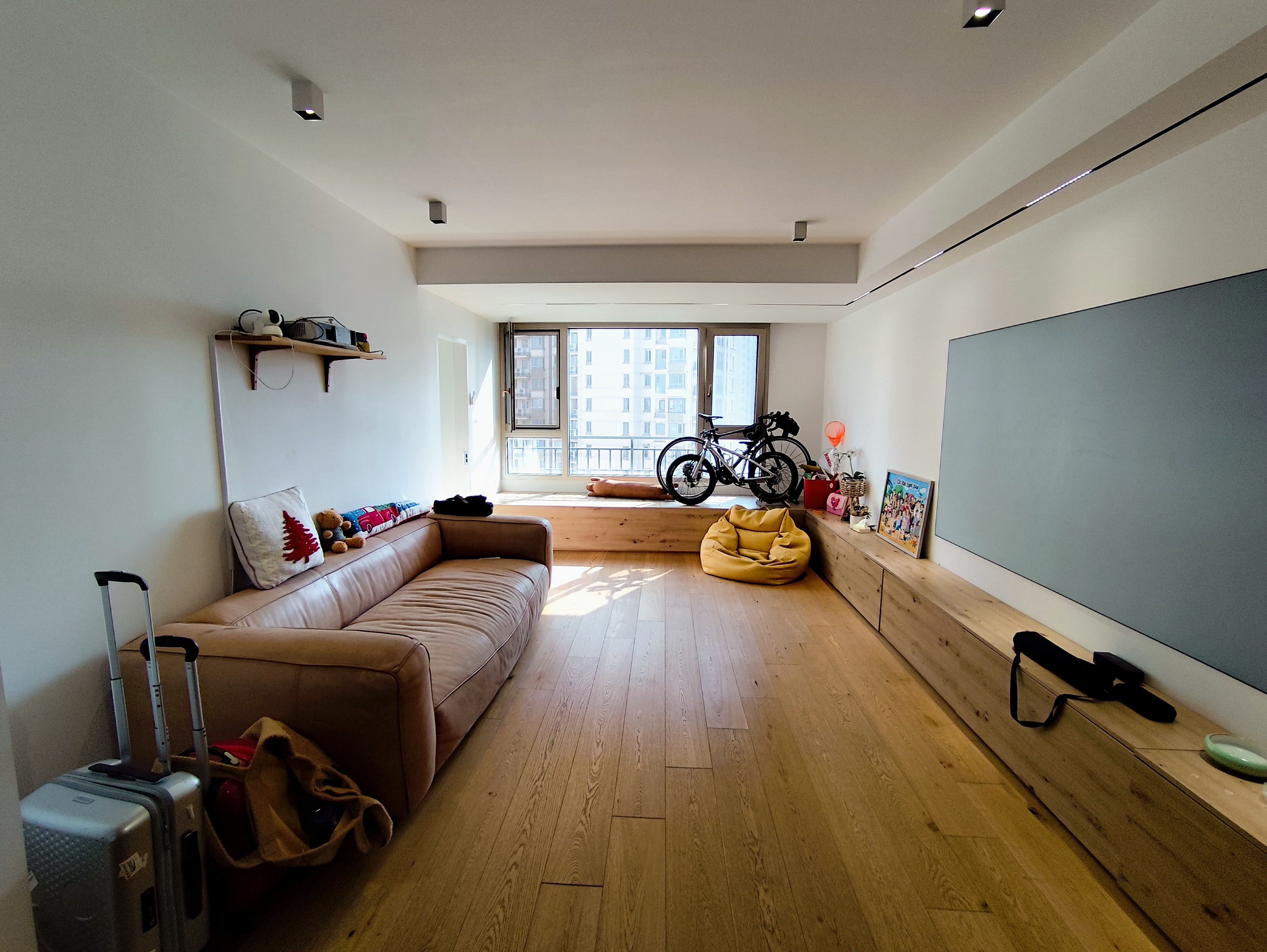 中南世纪花城三期 3室2厅2卫 146.08m²
