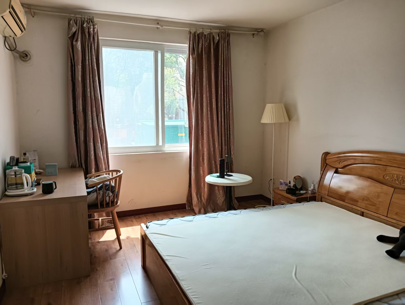 滨江花园 3室2厅1卫 133.69m²