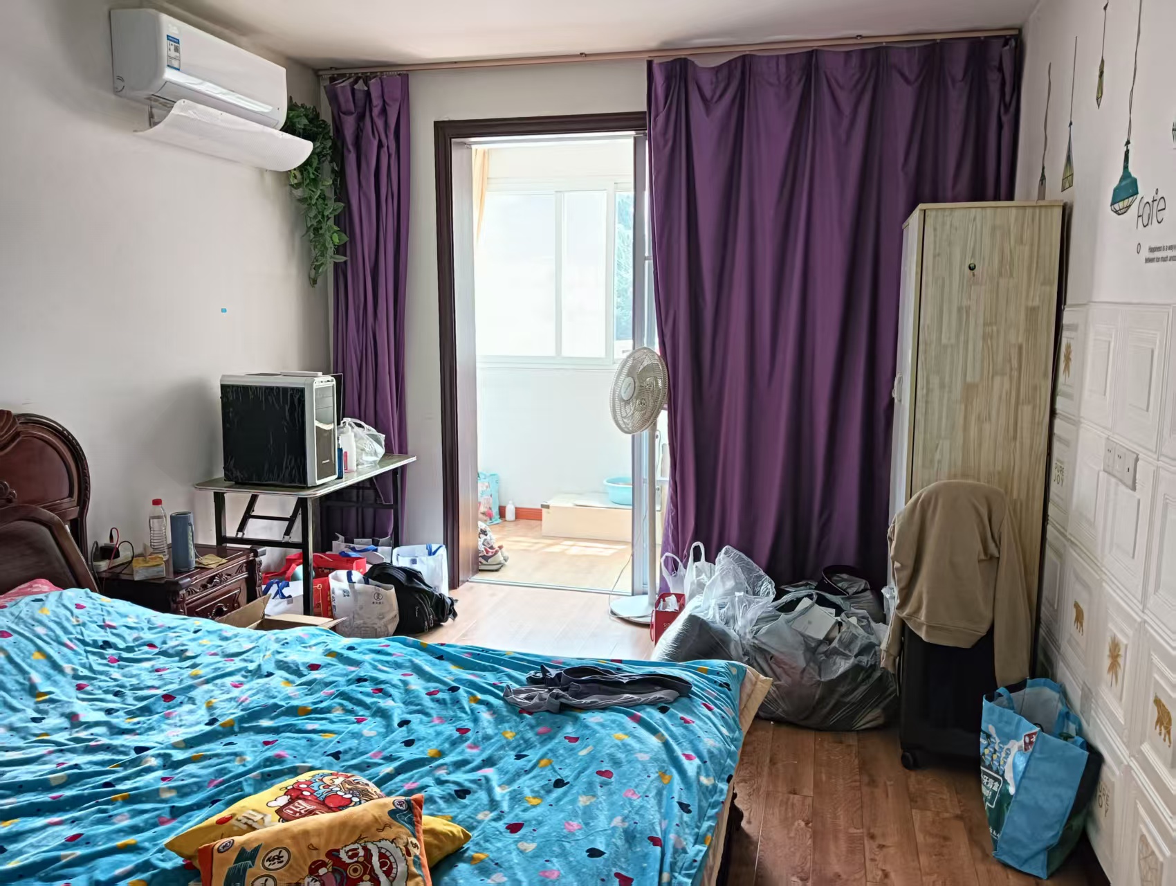 滨江花园 3室2厅1卫 133.69m&sup2;