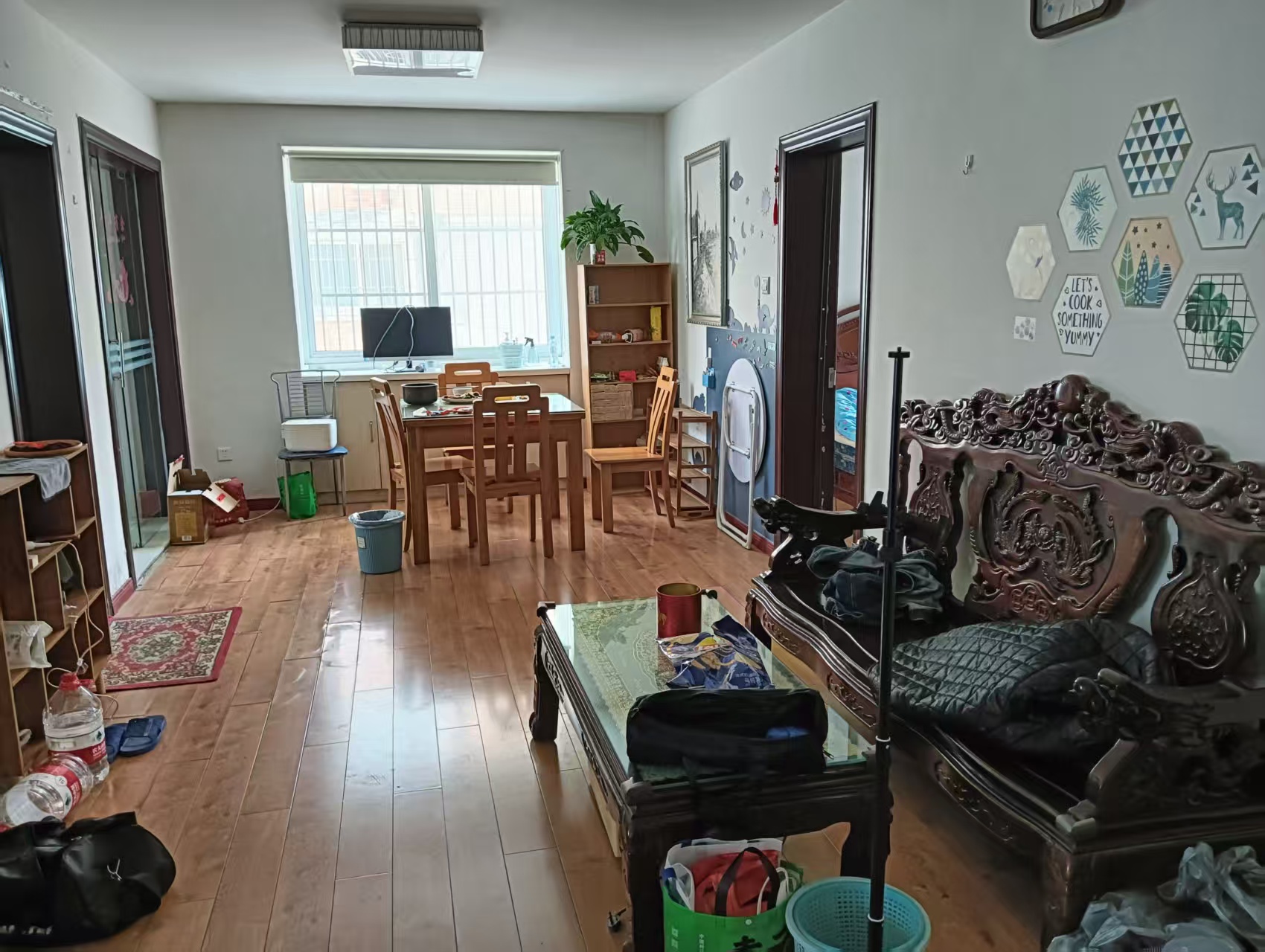 滨江花园 3室2厅1卫 133.69m&sup2;