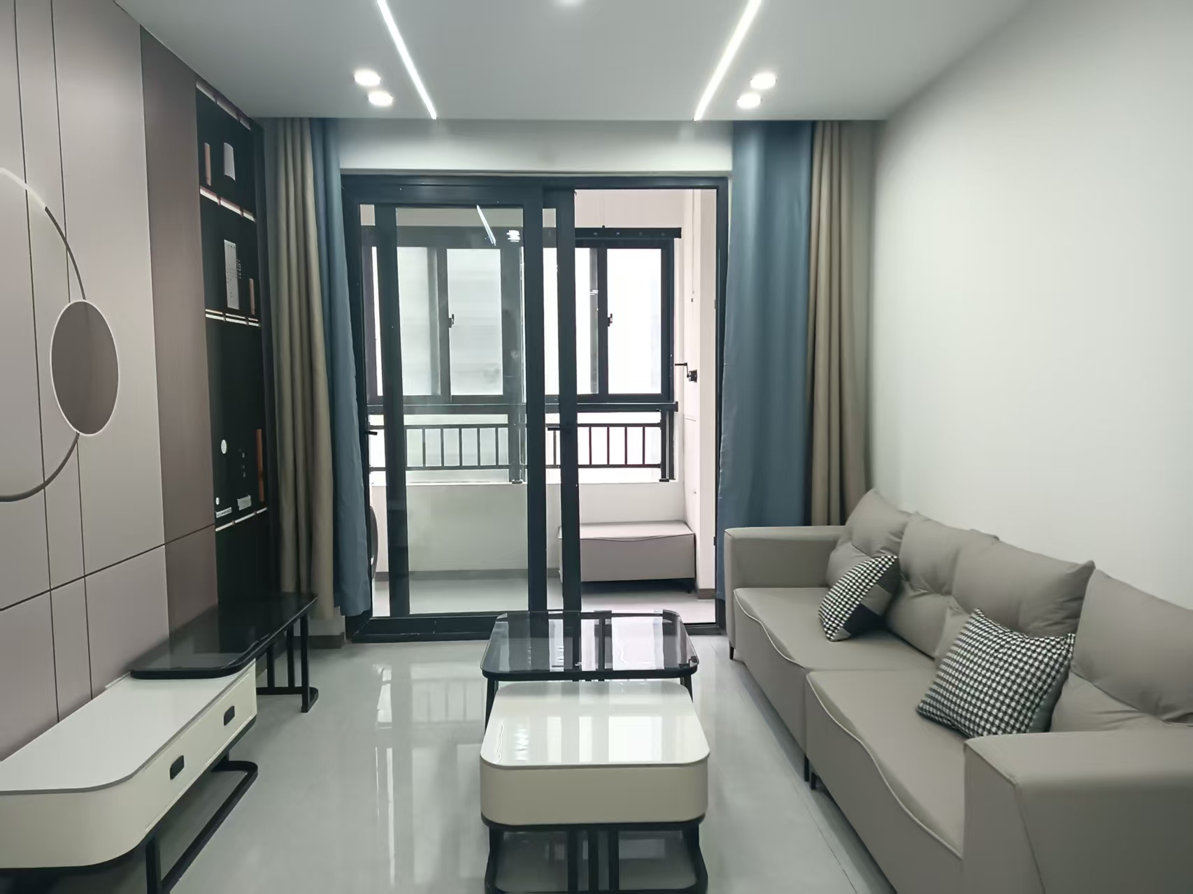 东时区 2室1厅1卫 87m²