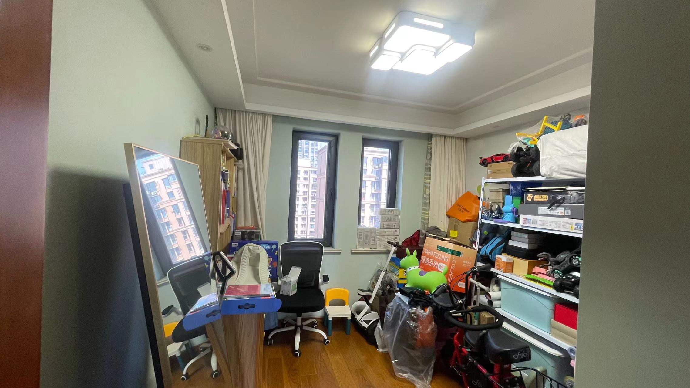 中港城皇家公寓 3室2厅1卫 142m&sup2;