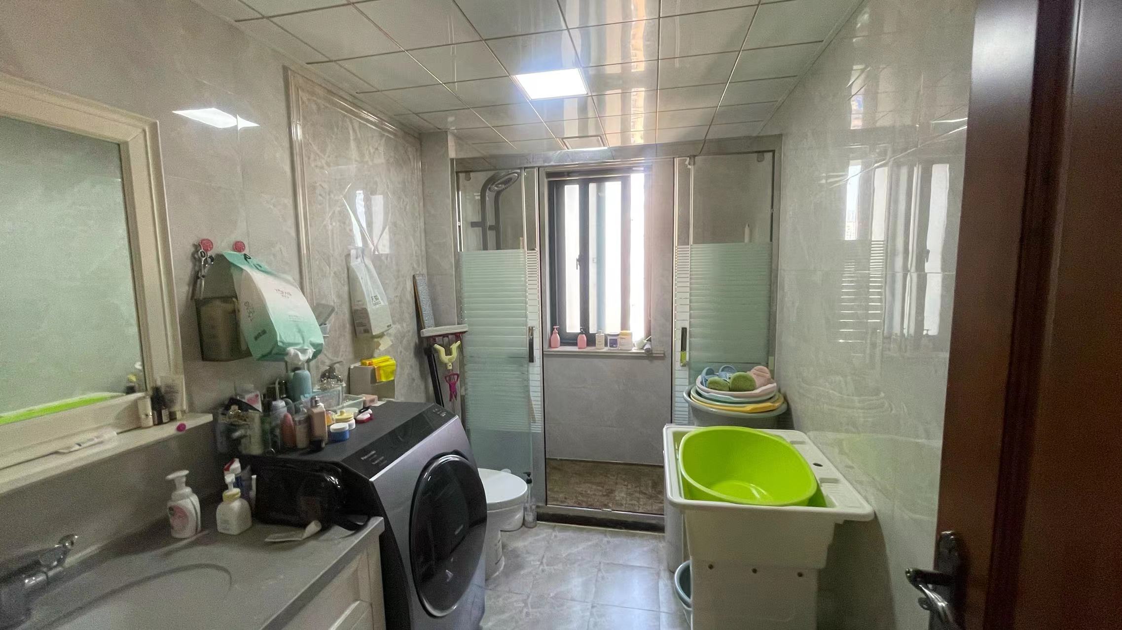 中港城皇家公寓 3室2厅1卫 142m&sup2;